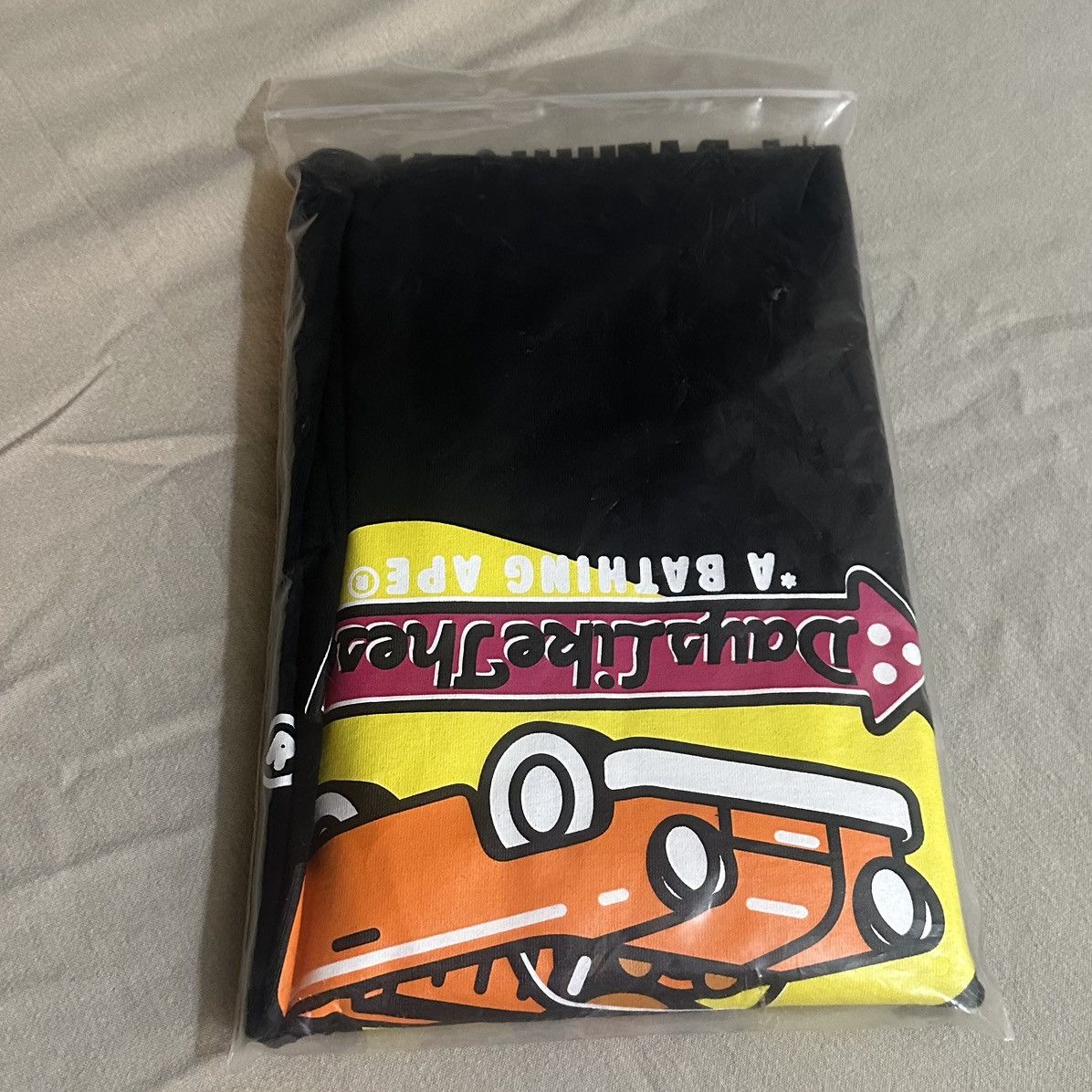 Bape Los Angeles City Milo Tee Size US XXL / EU 58 / 5 - 2 Thumbnail