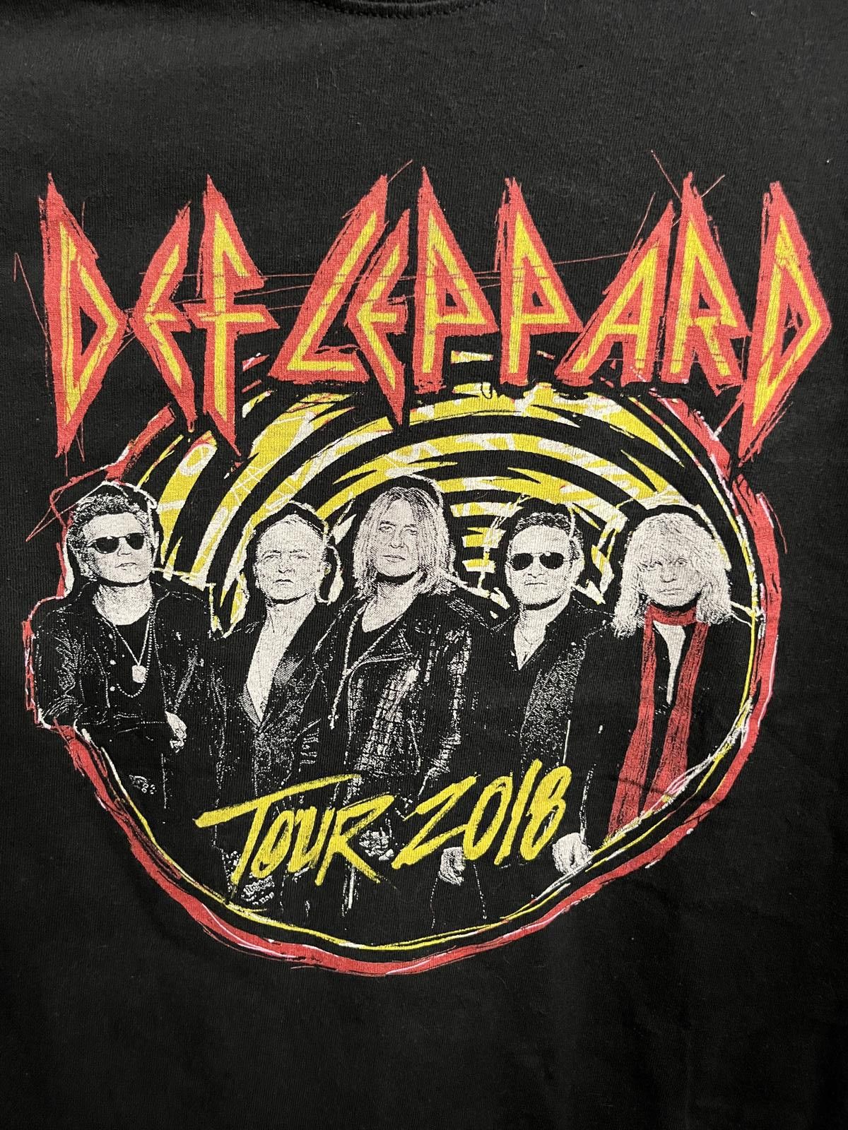 Designer Def Leppard Tour 2018 T-shirt - Def Leppard Shirt Merch Size US S / EU 44-46 / 1 - 4 Thumbnail