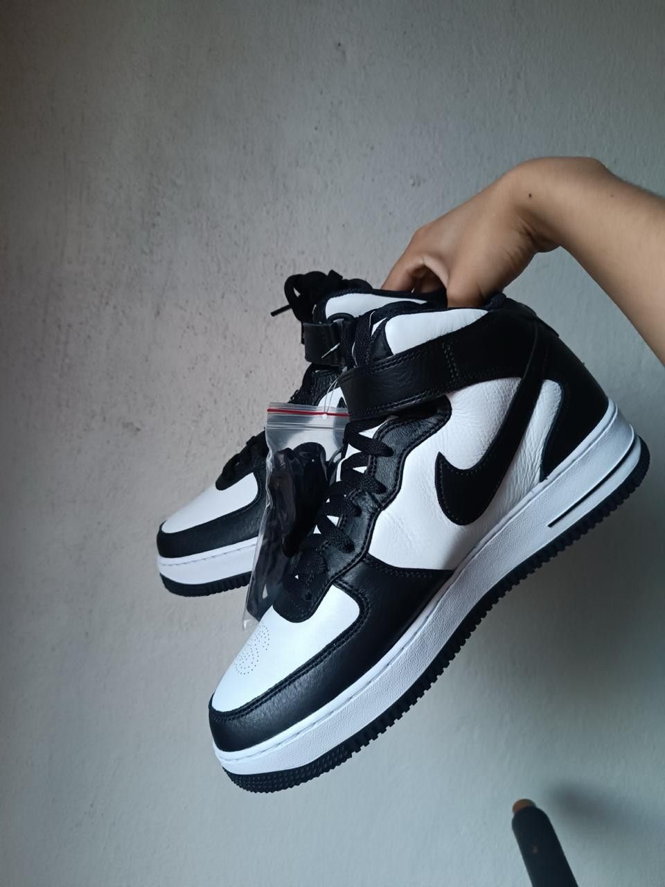 Nike Air Force 1 Mid x Stüssy