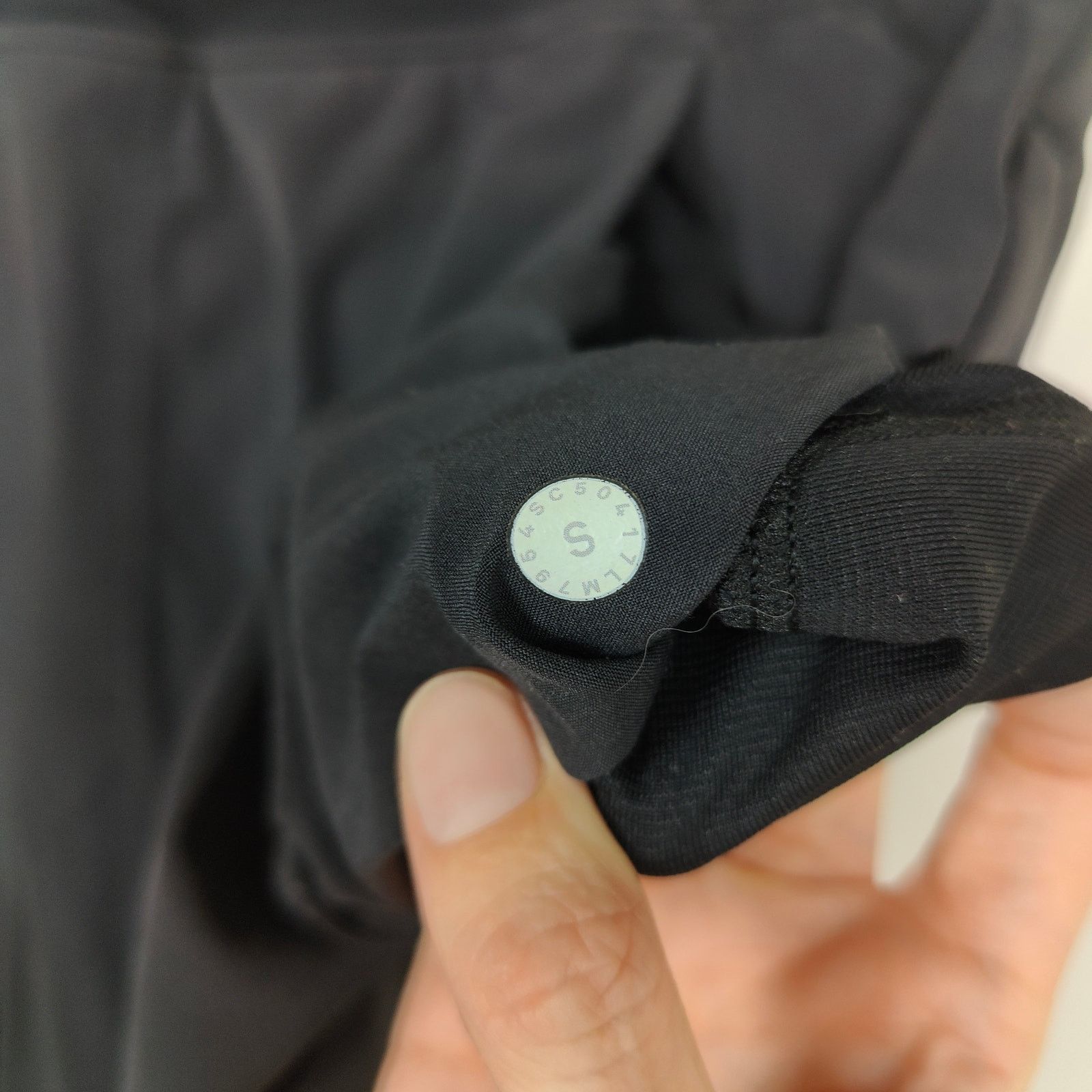 Lululemon Lululemon Shorts Mens Small Black Gray License To Train Size US 30 / EU 46 - 2 Thumbnail