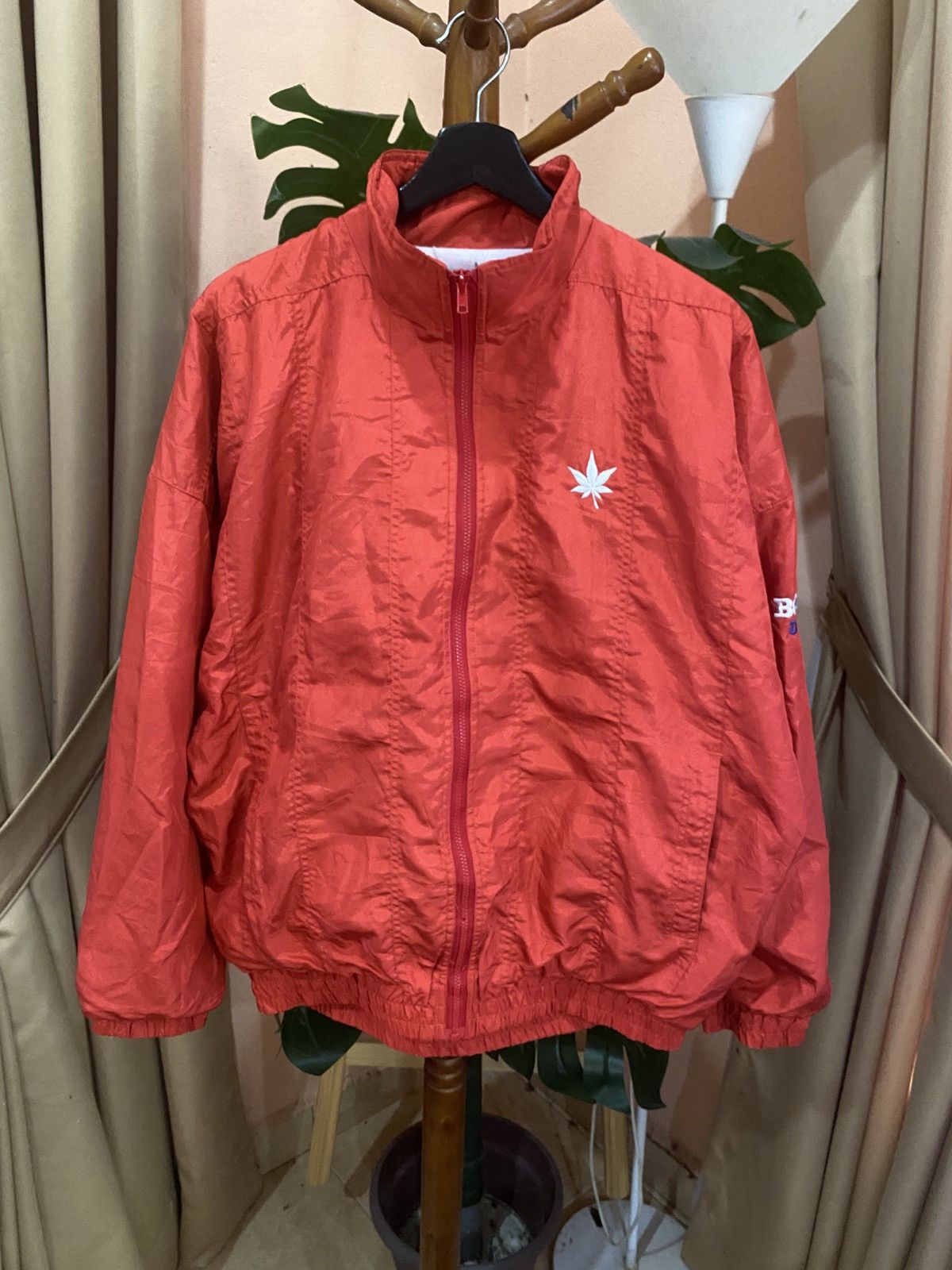 Boast Vintage BOAST USA Red Zip-Up Windbreaker Jacket Maple Leaf Size US M / EU 48-50 / 2 - 1 Thumbnail