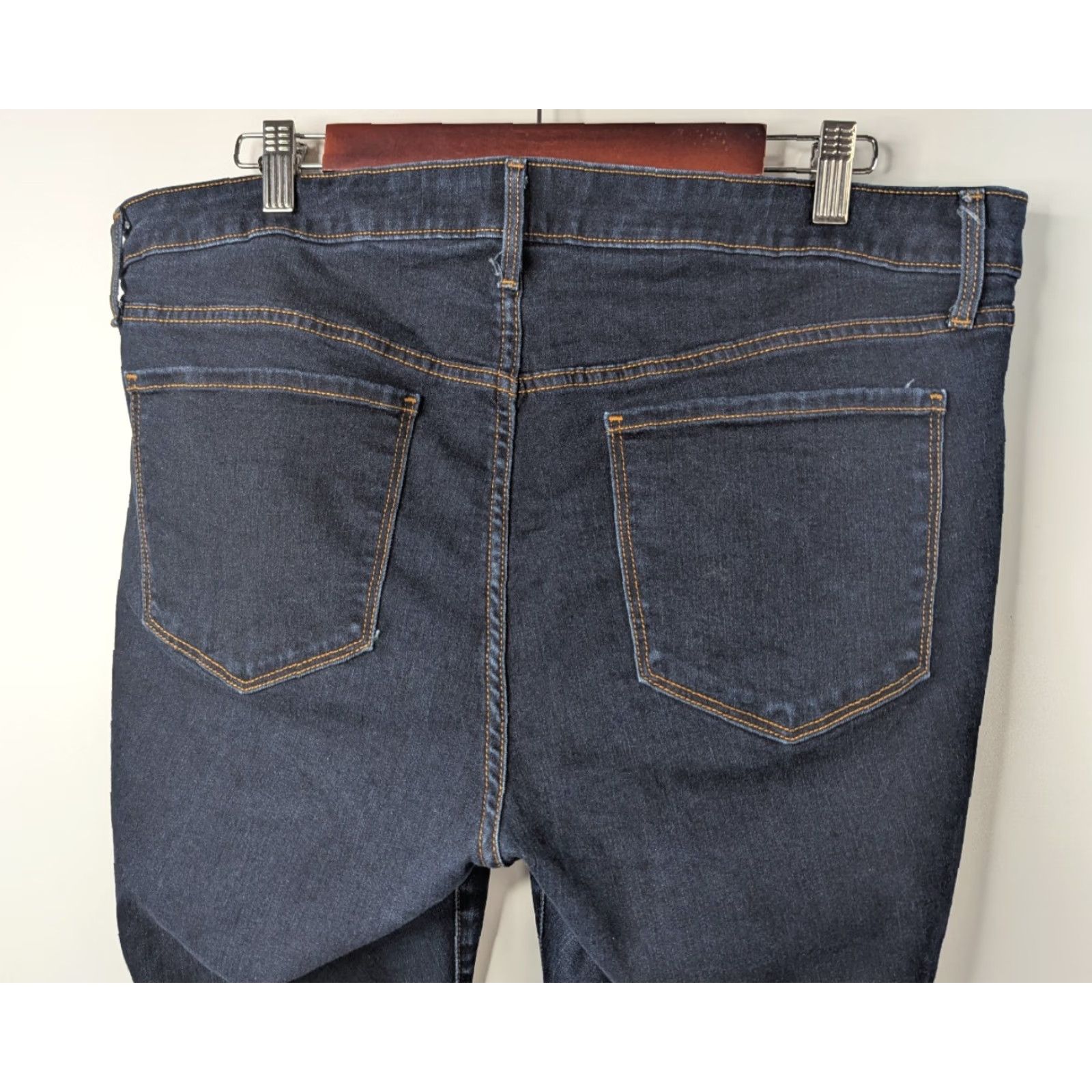 Old Navy Old Navy Jeans 18 Dark Wash Mid Rise Skinny Denim Stretch Denim 5-Pocket Womens Plus Blue Regular Size 40" / US 18 - 5 Thumbnail