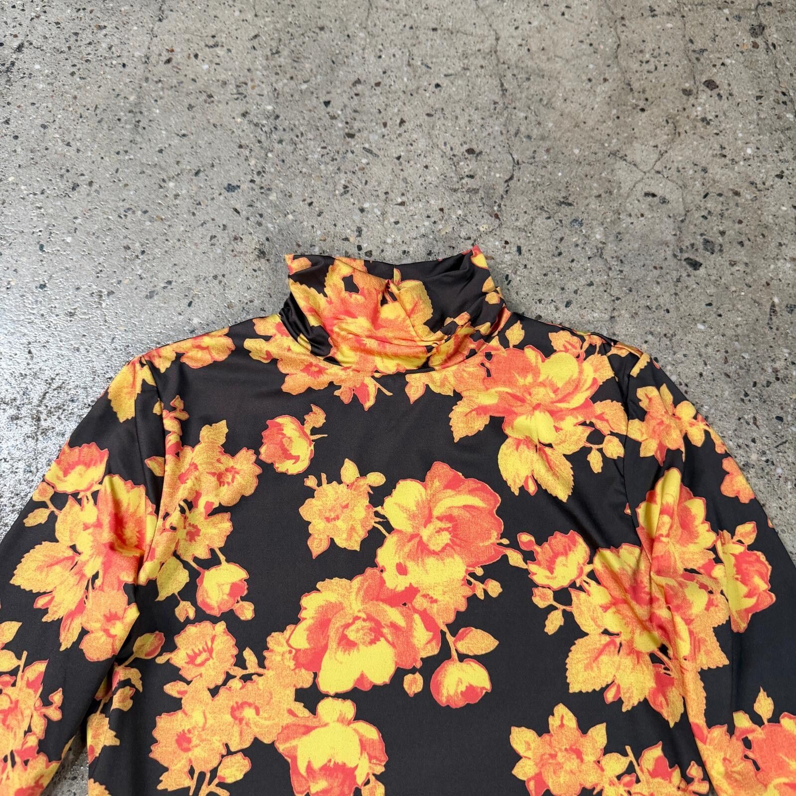 Vetements Vetements Acid Flower Gloved LS Size US S / EU 44-46 / 1 - 4 Thumbnail