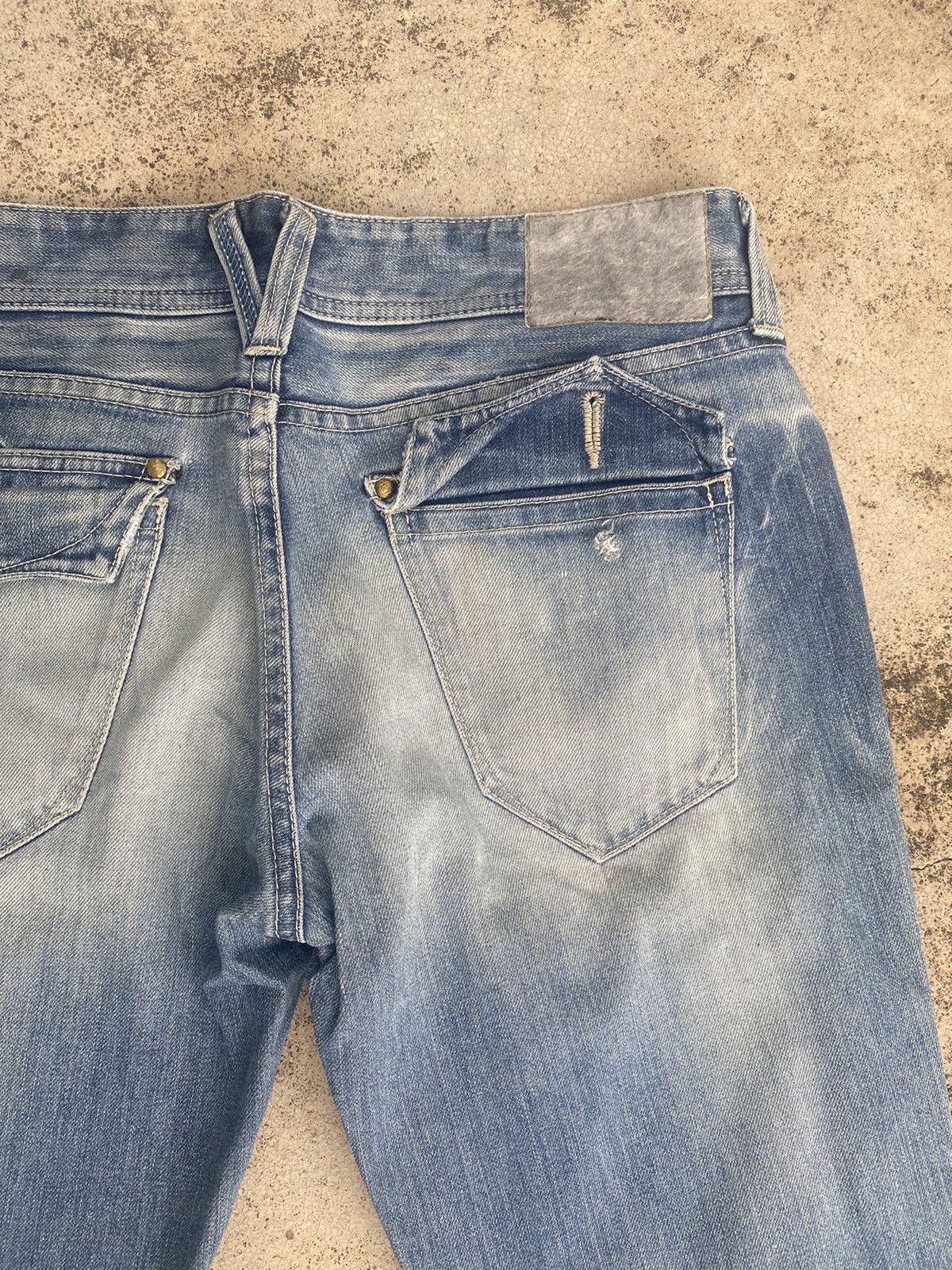 If Six Was Nine × Japanese Brand × Vanquish Flare Jeans Vanquish Faded Distressed Size US 33 - 22 Thumbnail