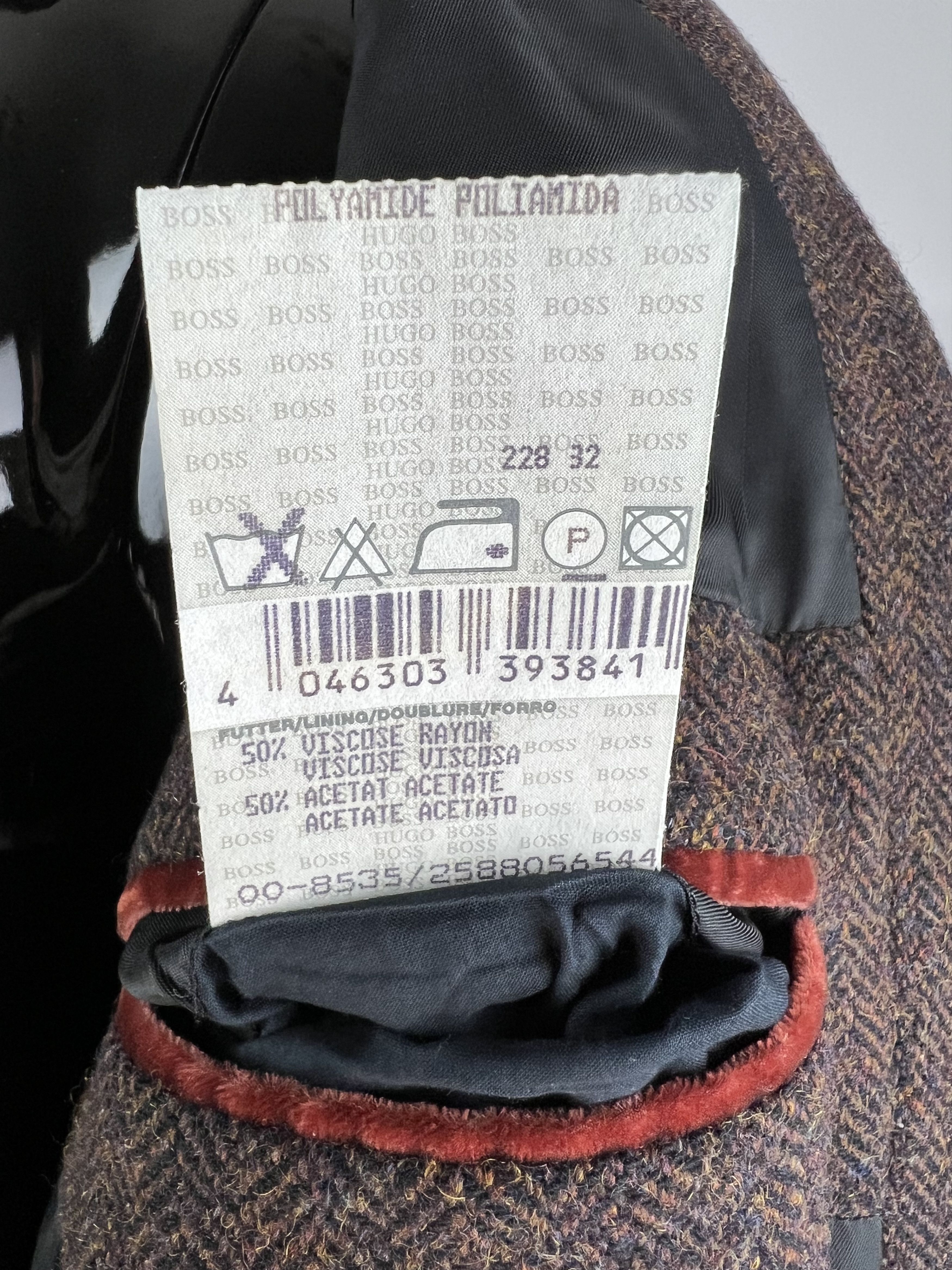 Hugo Boss Vtg Hugo Boss Wool Herringbone Heavy Coat Size 54 Size US L / EU 52-54 / 3 - 15 Thumbnail