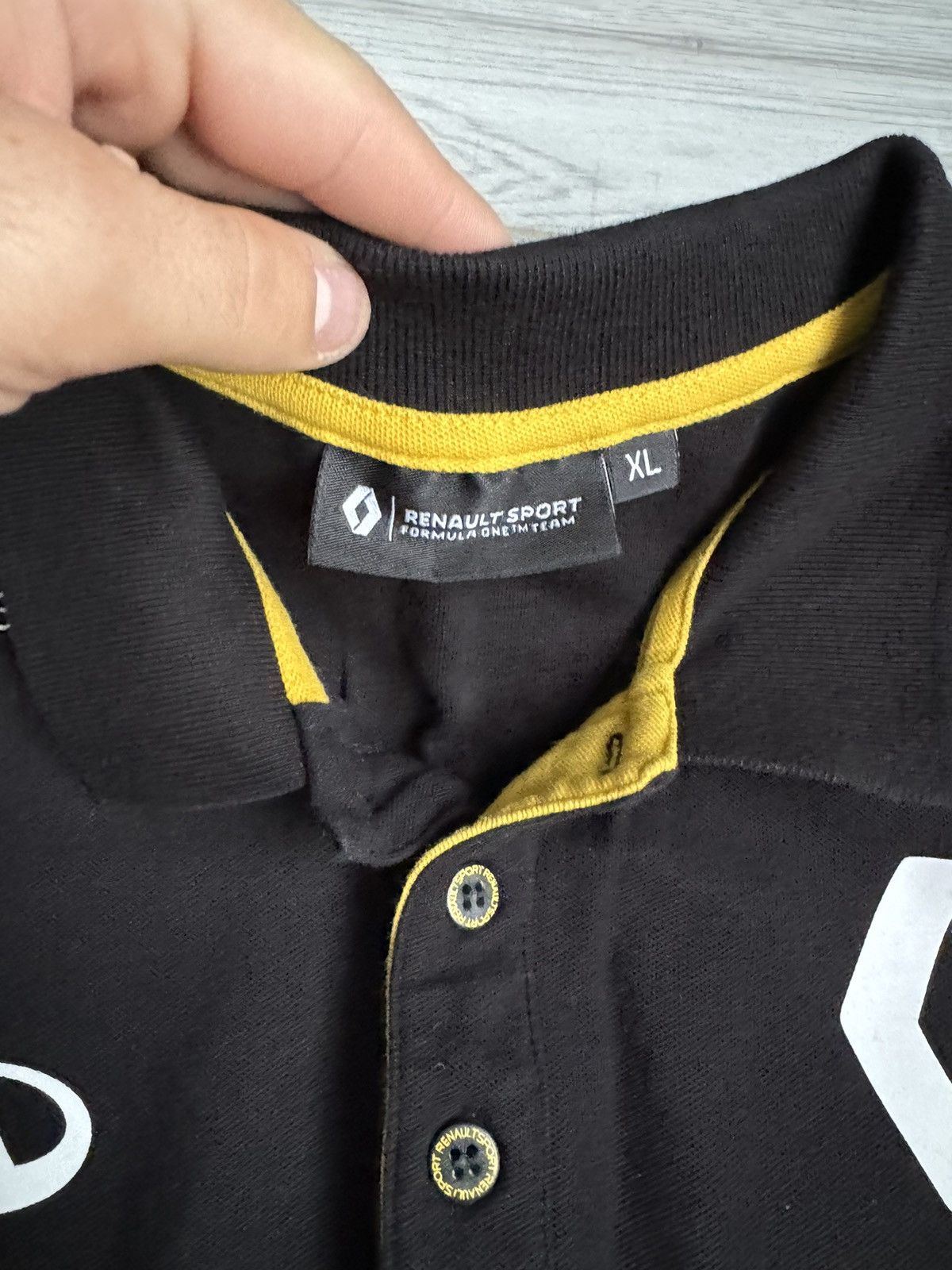Formula 1 × Vintage Polo Formula 1 team Infiniti Renault Shirt Size US XL / EU 56 / 4 - 5 Thumbnail