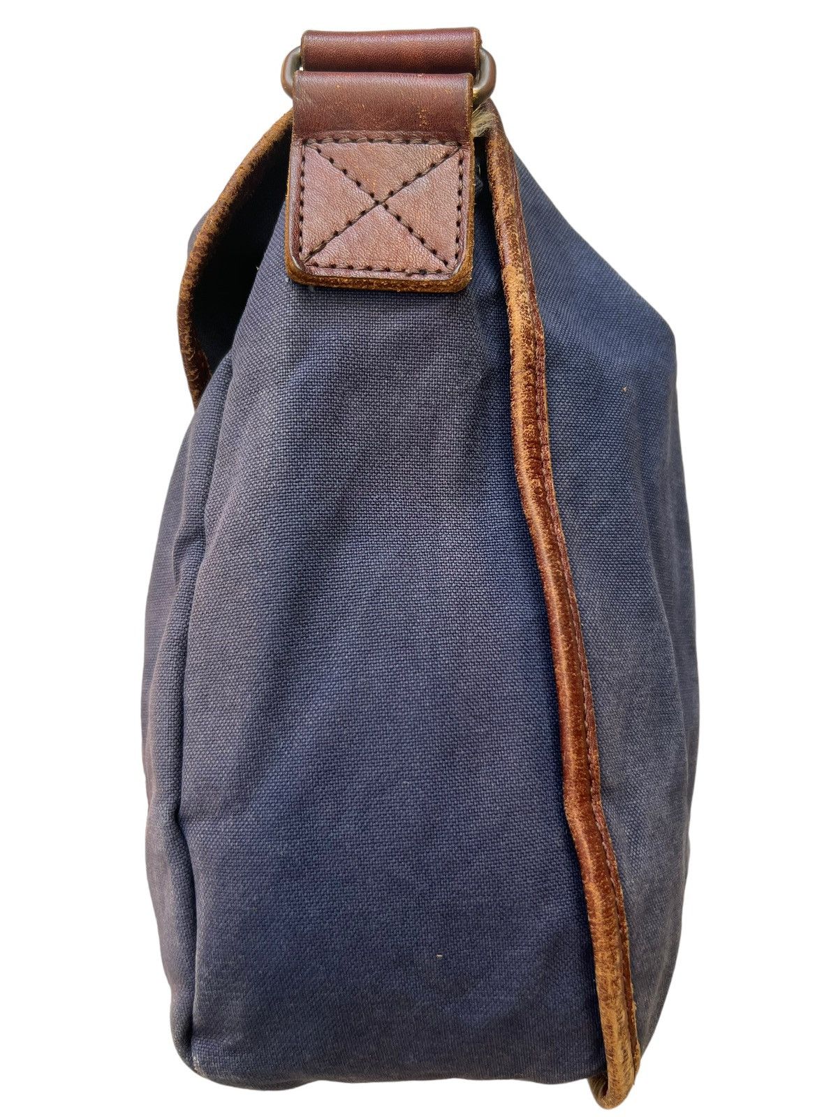 Japanese Brand Butler Verner Sails Japan Sun Faded Waxed Messenger Bag Size ONE SIZE - 10 Thumbnail