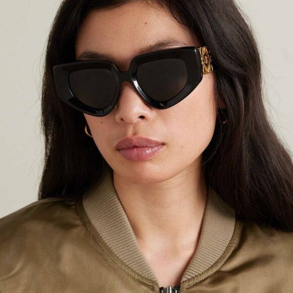 Loewe Loewe LW40154U 72E Sunglasses Shiny Pink Cat Eye Frame Size ONE SIZE - 3 Thumbnail