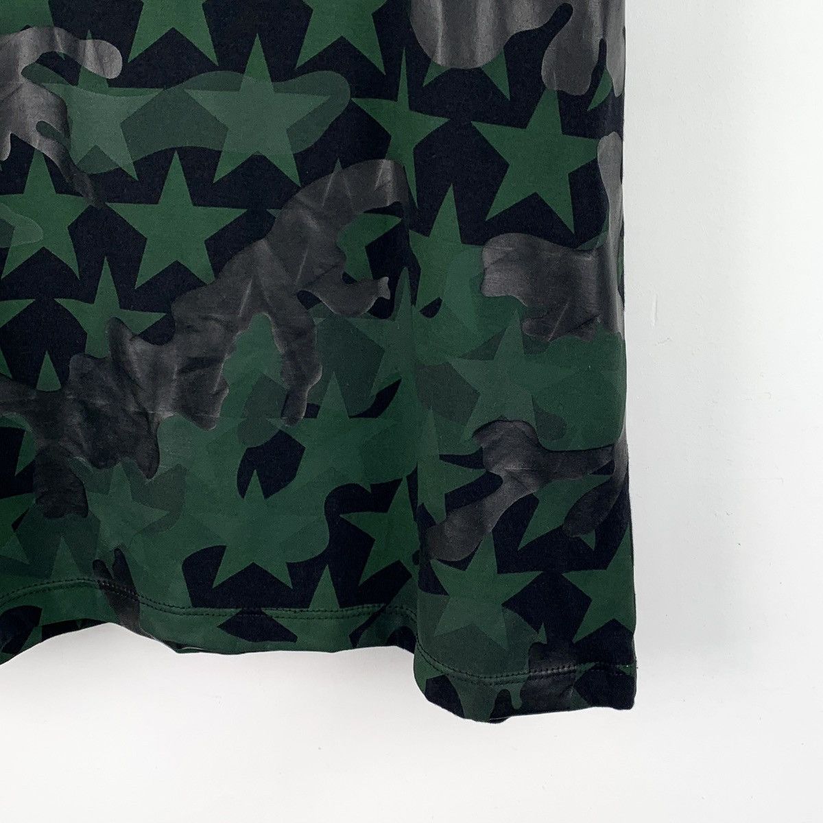Valentino Valentino All Over Star Print Short Sleeve T-Shirt K26WX Size US S / EU 44-46 / 1 - 4 Thumbnail