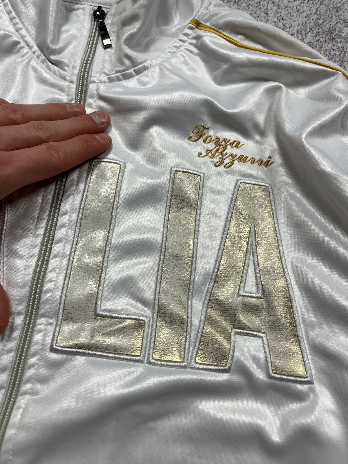 Vintage Italia Forza Azzuri Big Logo White Zip Track Jacket Hype Y2K Size US L / EU 52-54 / 3 - 8 Thumbnail