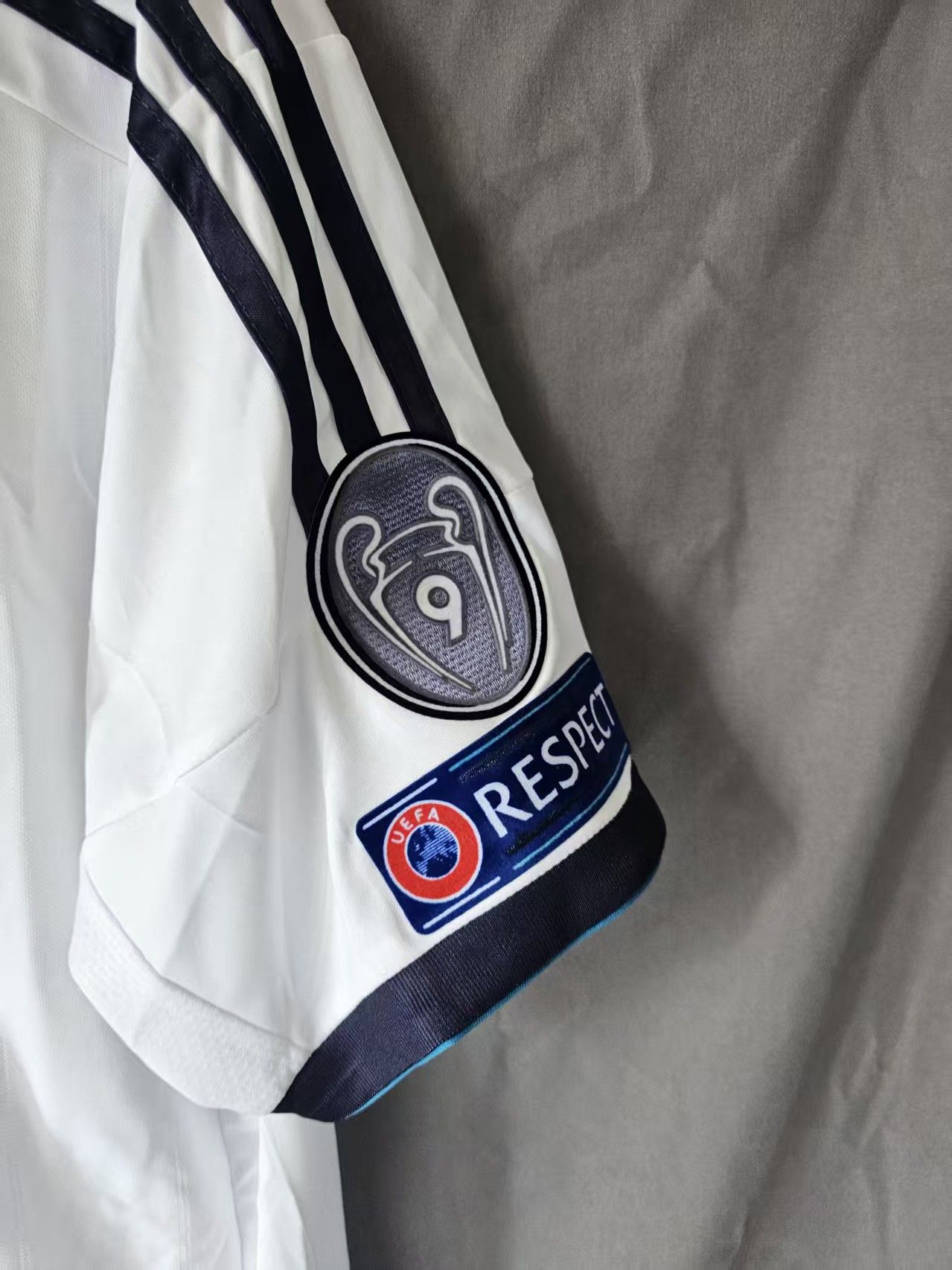 Other 2012 13 Real Madrid #10 Mesut Özil Jersey Size US XL / EU 56 / 4 - 4 Thumbnail