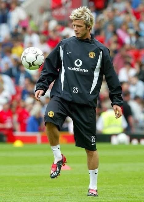 Nike Jersey training manchester united 2002/2003 Size US S / EU 44-46 / 1 - 9 Thumbnail
