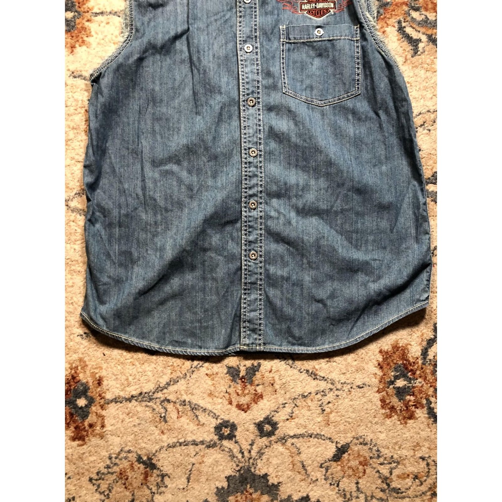 Harley Davidson Harley-Davidson Shirt Mens Large Denim Sleeveless Button-Up Bar & Shield Flames Embroidered Back Yoke Size US L / EU 52-54 / 3 - 4 Thumbnail