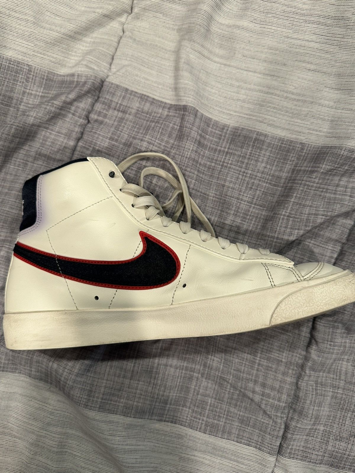 Nike Nike Blazer ‘77 Vintage: City Pride Chicago Size US 10 / EU 43 - 11 Thumbnail