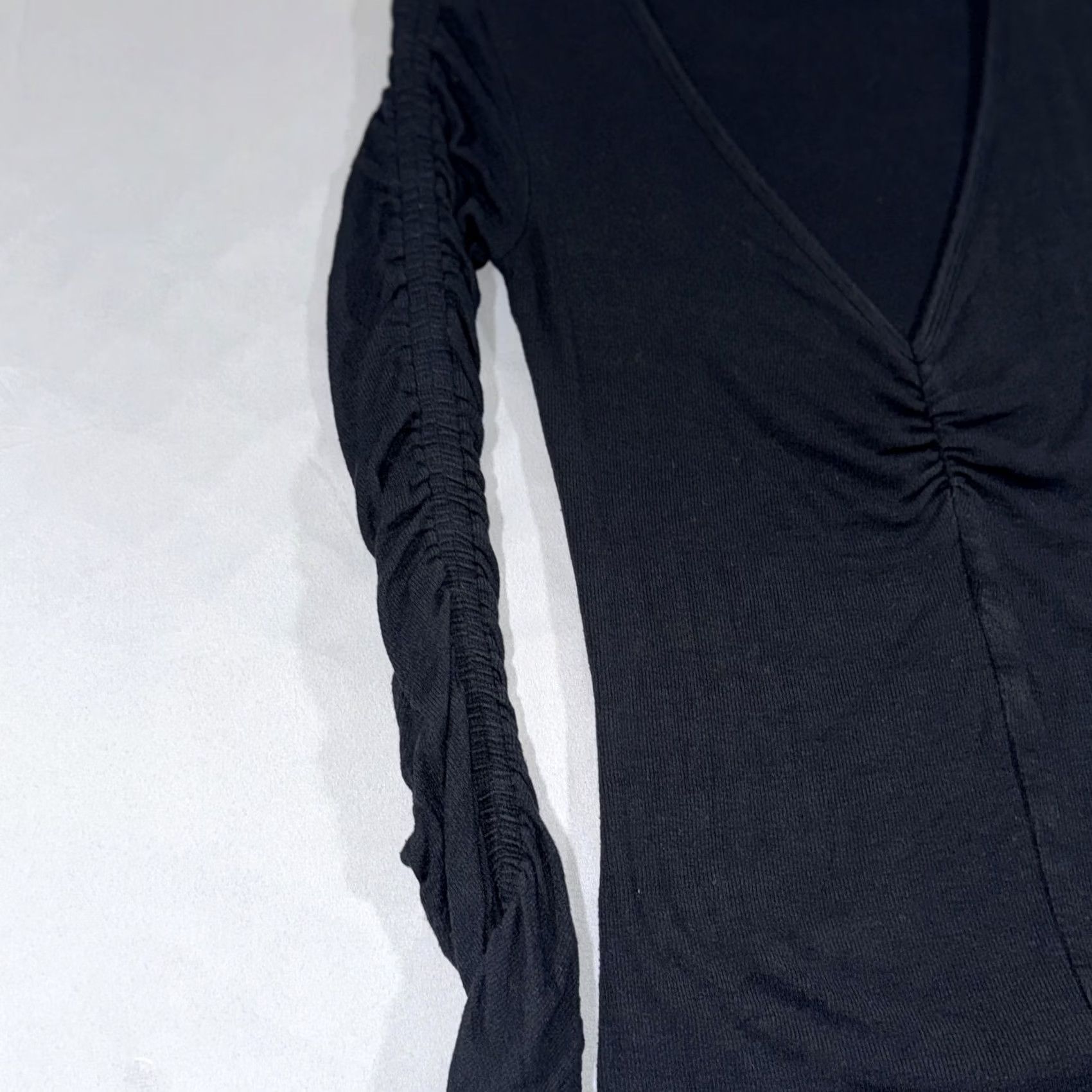Vintage Veronica Beard Jeans Shirt Womens Small Black Ruched Sleeve V-Neck Top Size S / US 4 / IT 40 - 5 Thumbnail