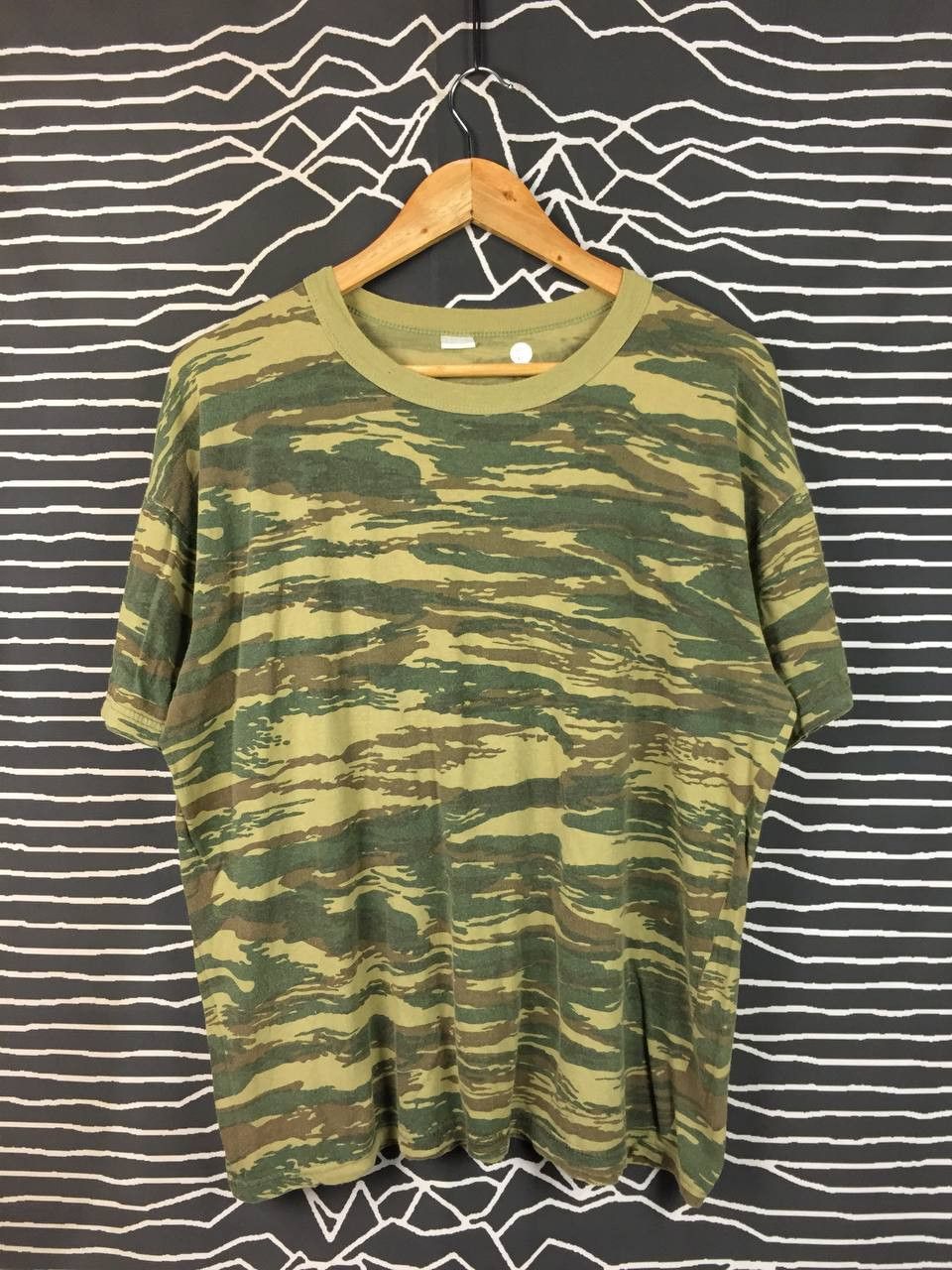 Vtg Tiger Stripe Camouflage Military Style Boxy Fit Tee