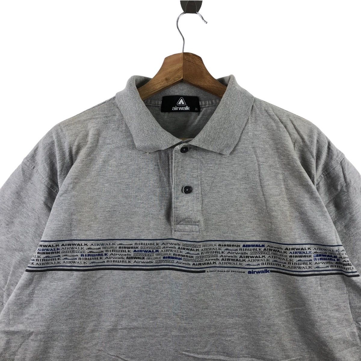 Airwalk × Vintage Vintage AIRWALK T-Shirt Collared Skateboarding Style Size US XXL / EU 58 / 5 - 2 Thumbnail