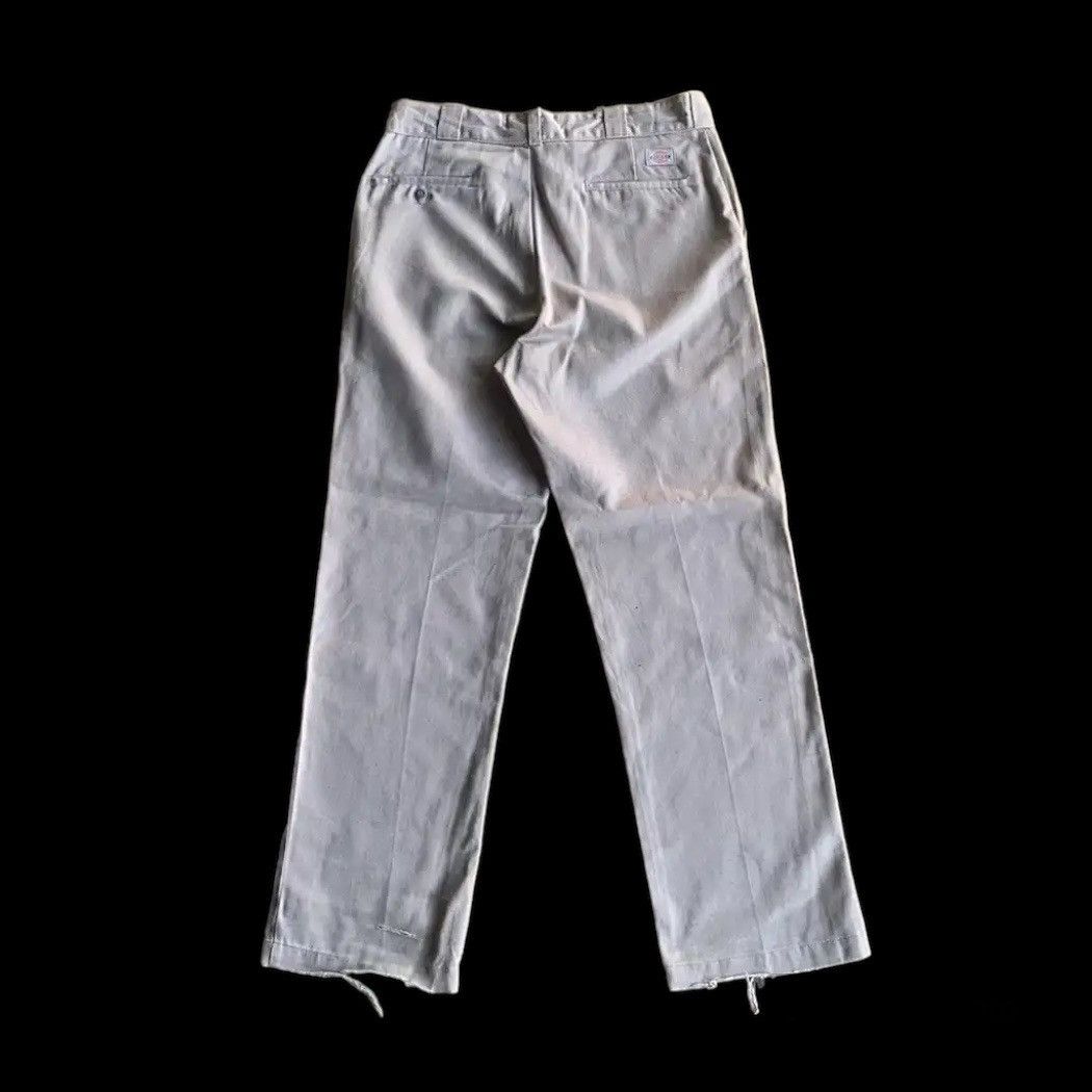 Dickies VINTAGE DICKIES 32x31 TROUSERS WORK WEAR BAGGY CHINO PANTS Size US 32 / EU 48 - 2 Thumbnail