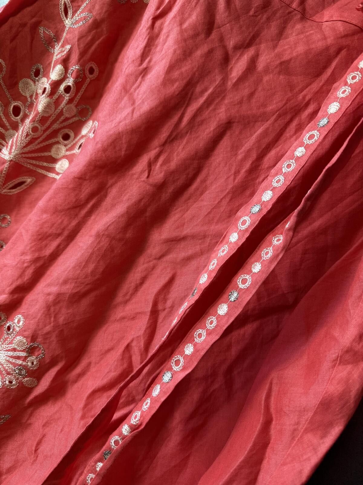 Other Monsoon red floral midi skirt in size Uk 14 Size 32" / US 10 / IT 46 - 3 Thumbnail