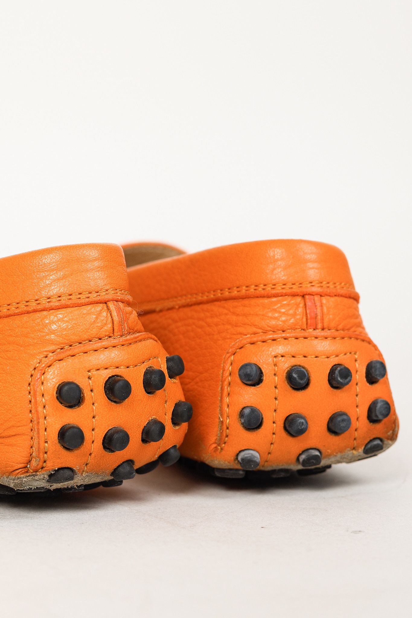 Tod's Tod’s Gommino Orange Pebbled Leather Driving Shoes Size US 6 / IT 36 - 9 Thumbnail
