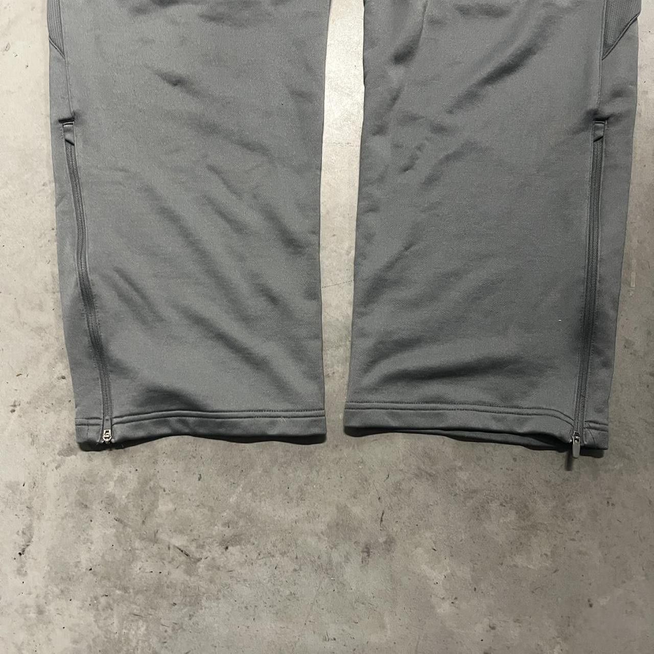 Nike Vintage Y2K/2000s Baggy Nike Grey TrackPants with leg zippers Adjustable waistband and pockets! Size US 34 / EU 50 - 5 Thumbnail