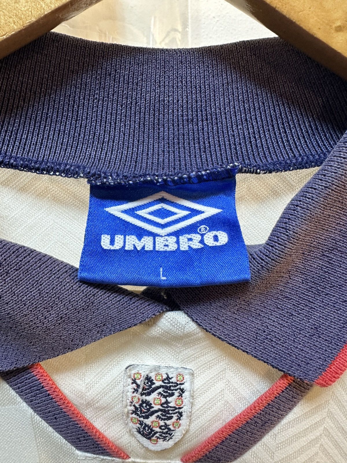 Umbro Vintage 1994 England Home Kit Size US L / EU 52-54 / 3 - 6 Thumbnail