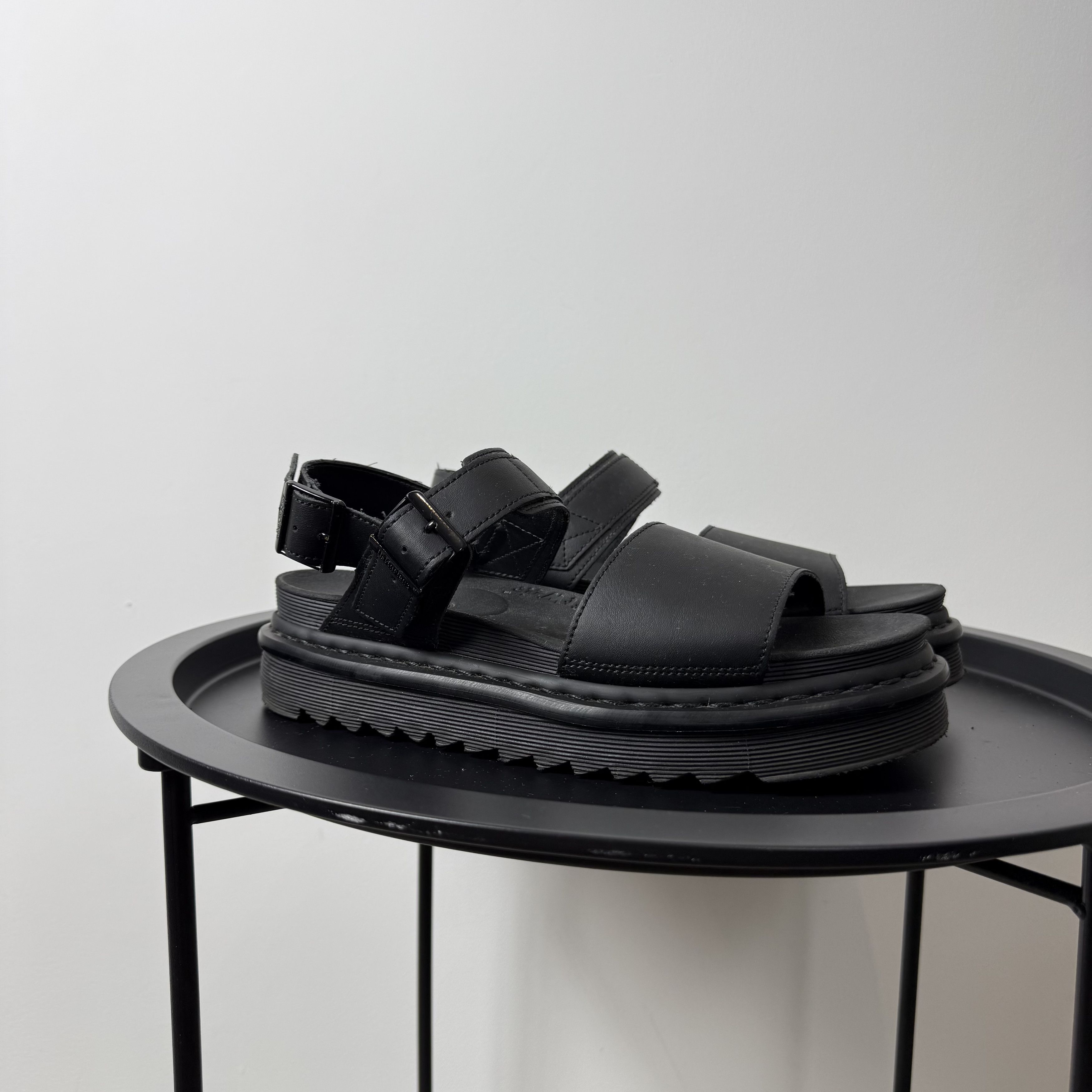 Dr. Martens Dr. Martens Voss in Black Hydro Planforms Sandals Size US 10 / IT 40 - 6 Thumbnail