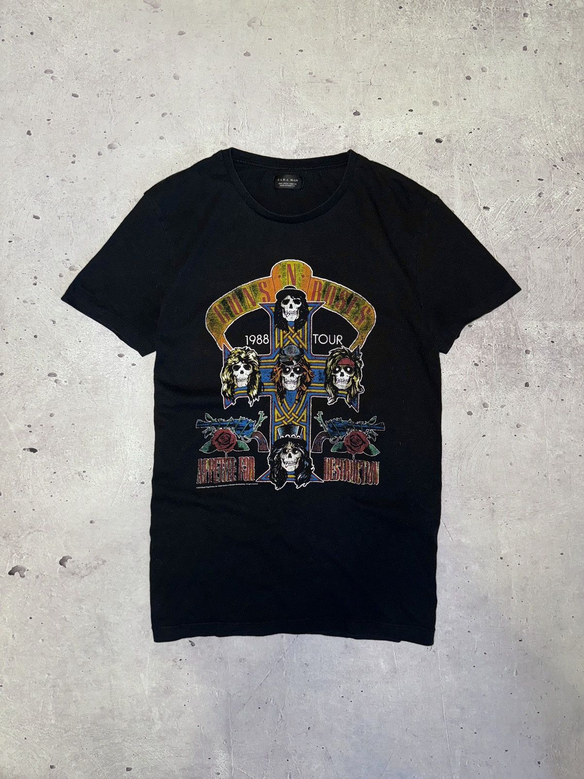 Band Tees × Guns N' Roses × Zara Zara x Guns n Roses 1988 Tour Reprint ...