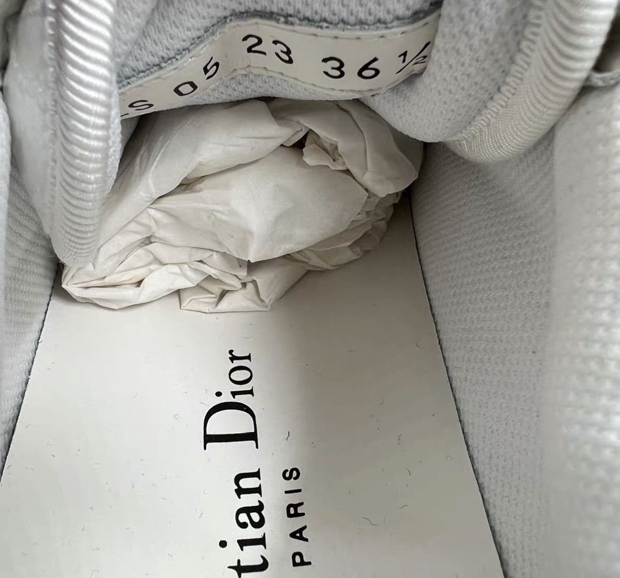 Dior Dior One White & Pink Embossed Logo Sneakers J41 Size US 5 / IT 35 - 6 Thumbnail