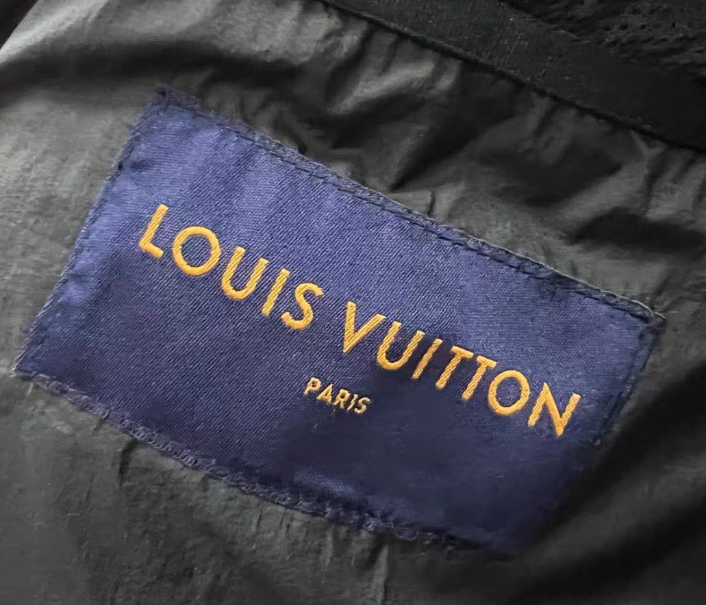 Louis Vuitton Louis Vuitton Louis Vuitton Gray Hooded Puffer Jacket-2506 Size US L / EU 52-54 / 3 - 5 Thumbnail