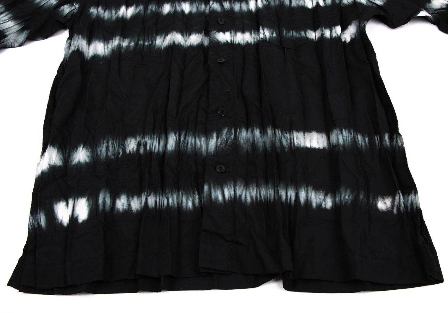 Issey Miyake Tie-Dye Pleated Shirt in Black, Blue, and White Size US S / EU 44-46 / 1 - 8 Thumbnail