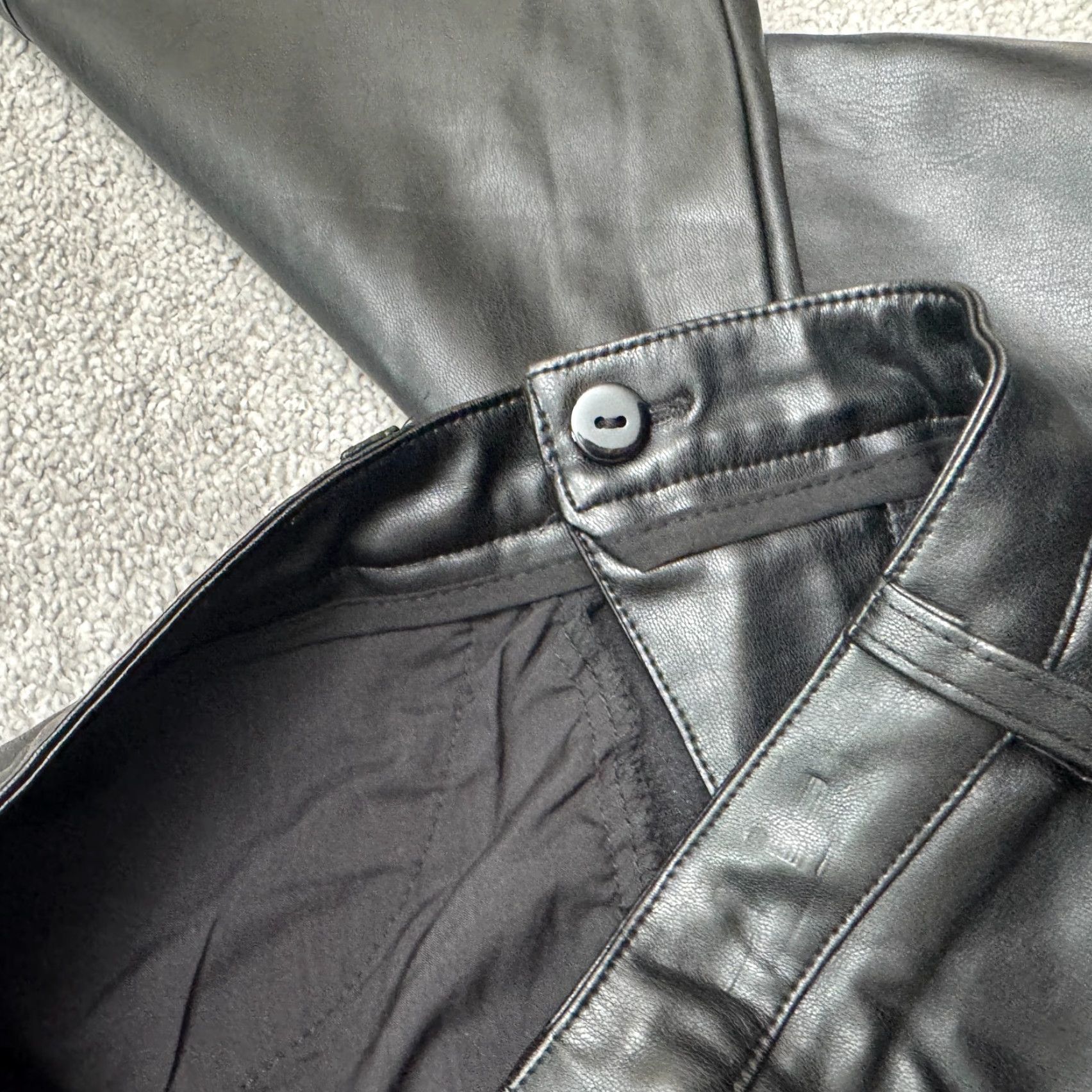 Vintage Lucy Paris Pants Womens Medium Black High Rise PU Faux Leather Wide-Leg Trousers" Size 32" / US 10 / IT 46 - 4 Thumbnail