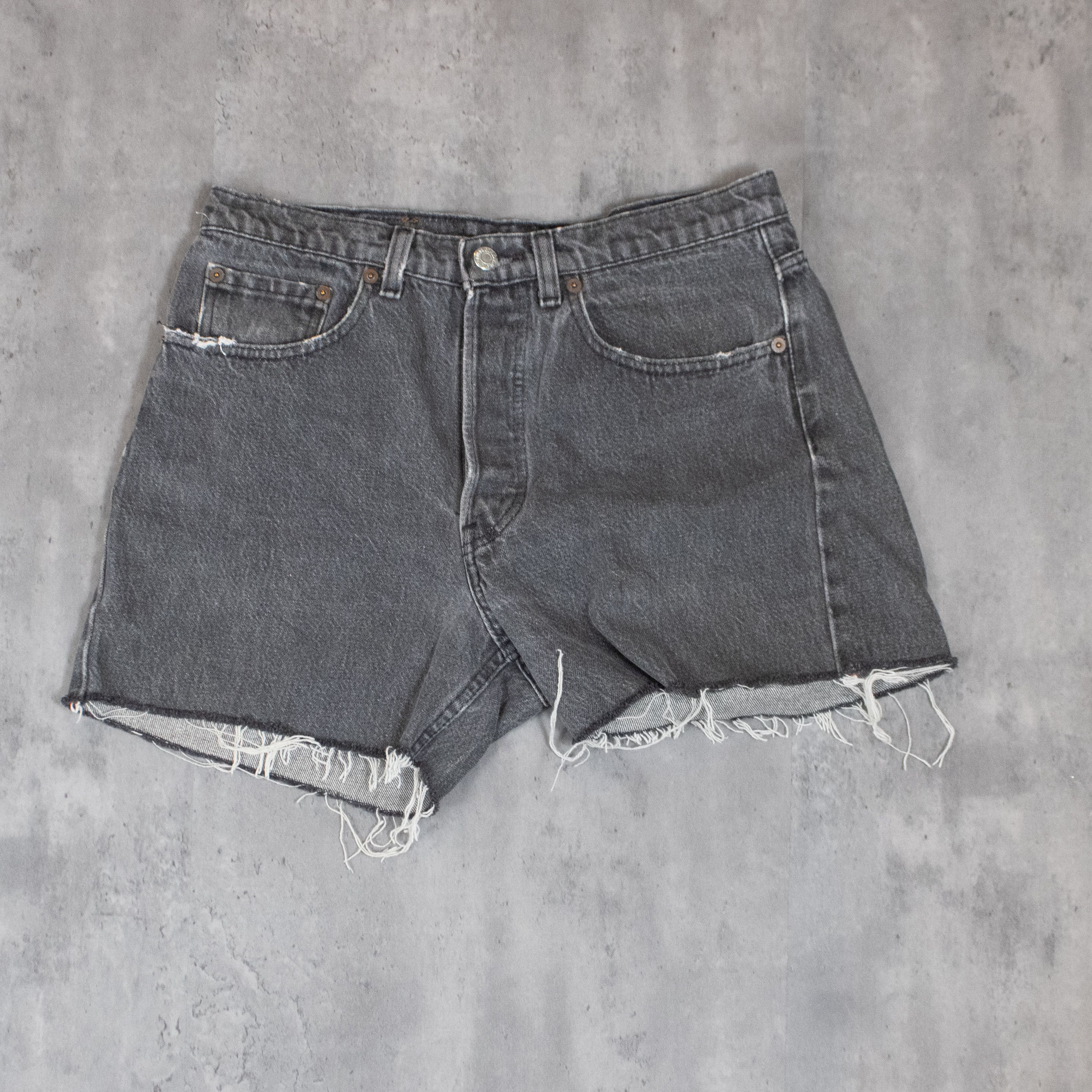 Levi's Vintage 1990's Levis 501 Faded Black Booty Jean Shorts Jorts Size US 30 / EU 46 - 3 Thumbnail