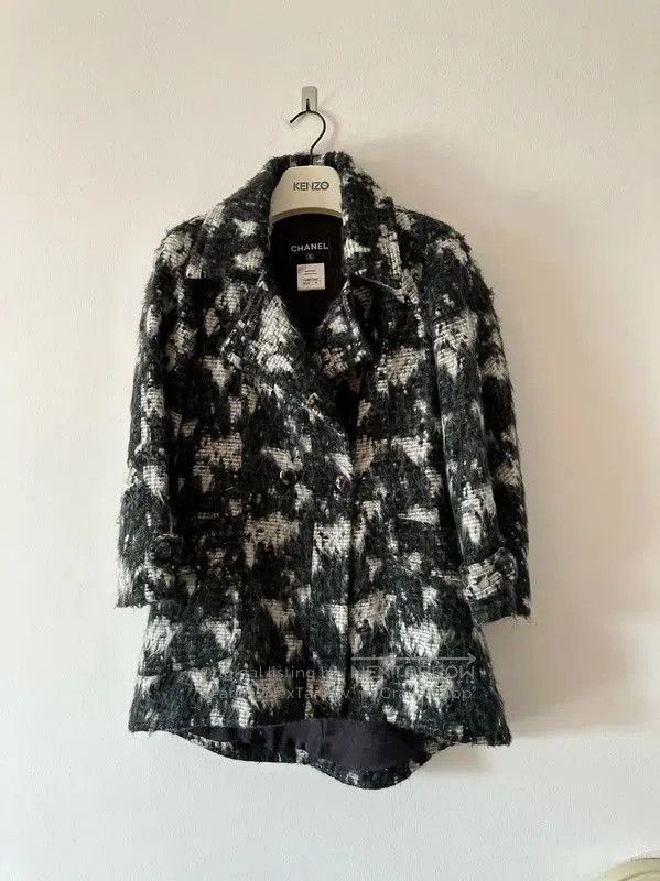 Chanel Chanel Black Wool Women's Coat . Size S / US 4 / IT 40 - 1 Thumbnail