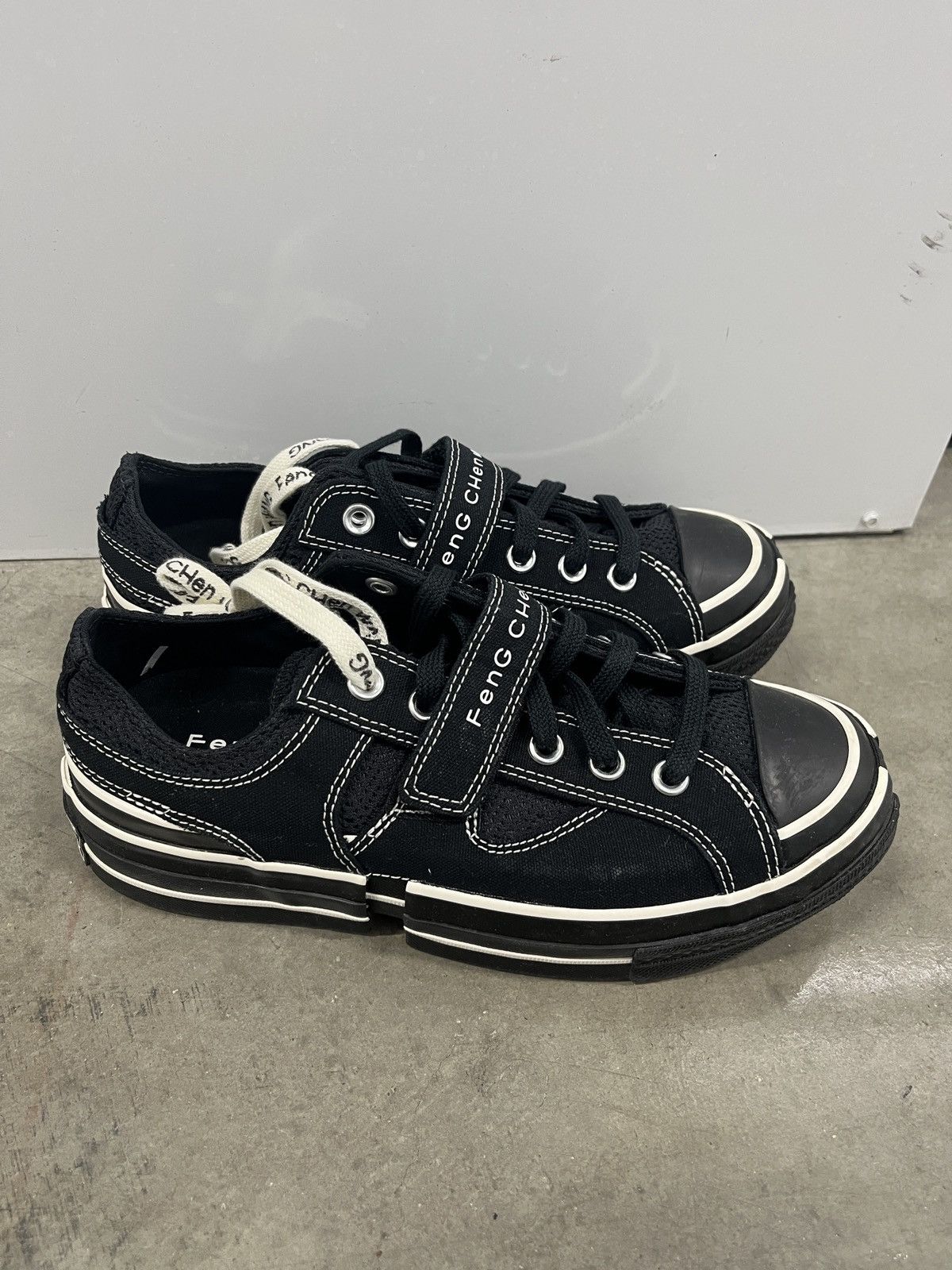 Converse × Feng Chen Wang Converse Feng Chen Wang x Chuck 70 2-in-1 Low Sneaker Size US 6 / EU 39 - 3 Thumbnail