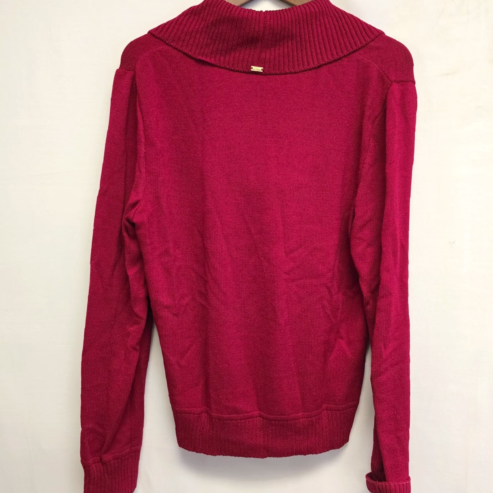 St. John St. John Sport Sweater Knit Cranberry Red Wool Cowl Collar Medium Women Size M / US 6-8 / IT 42-44 - 3 Thumbnail