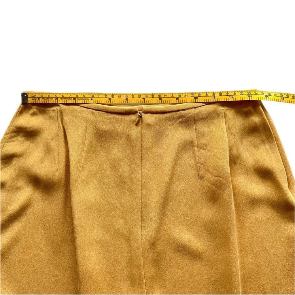 Kasper Kasper 2-Piece Silk Skirt Suit 6P Striped Gold Brown 4Petite Size 27" / US 4 / IT 40 - 15 Thumbnail