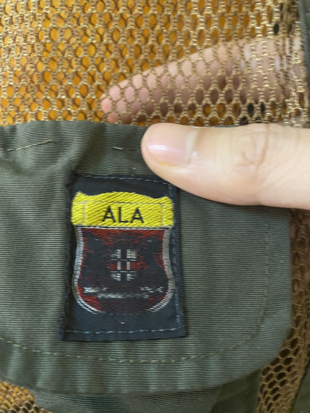 Japanese Brand ALA mesh tactical vest Size US L / EU 52-54 / 3 - 4 Thumbnail
