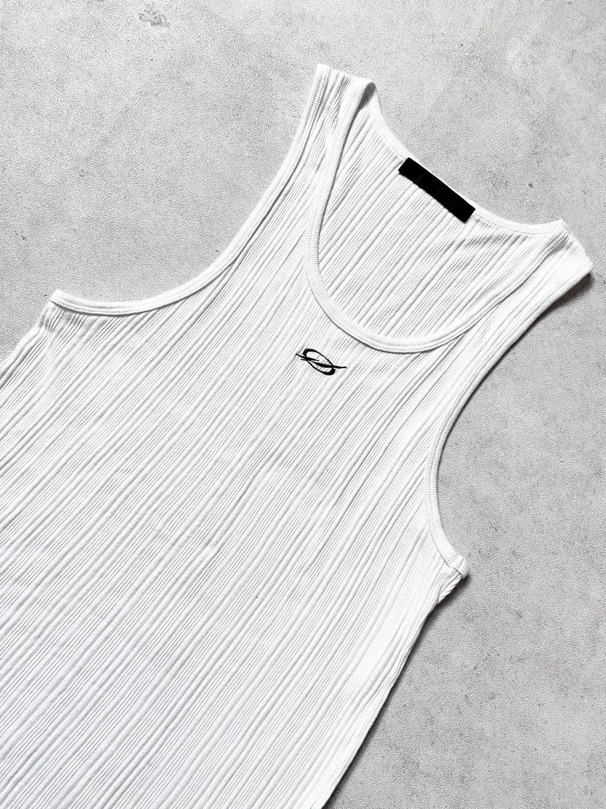 If Six Was Nine 51 PERCENT IRREGULAR EMBROIDERY LOGO SLEEVELESS WHT Size US XL / EU 56 / 4 - 2 Thumbnail