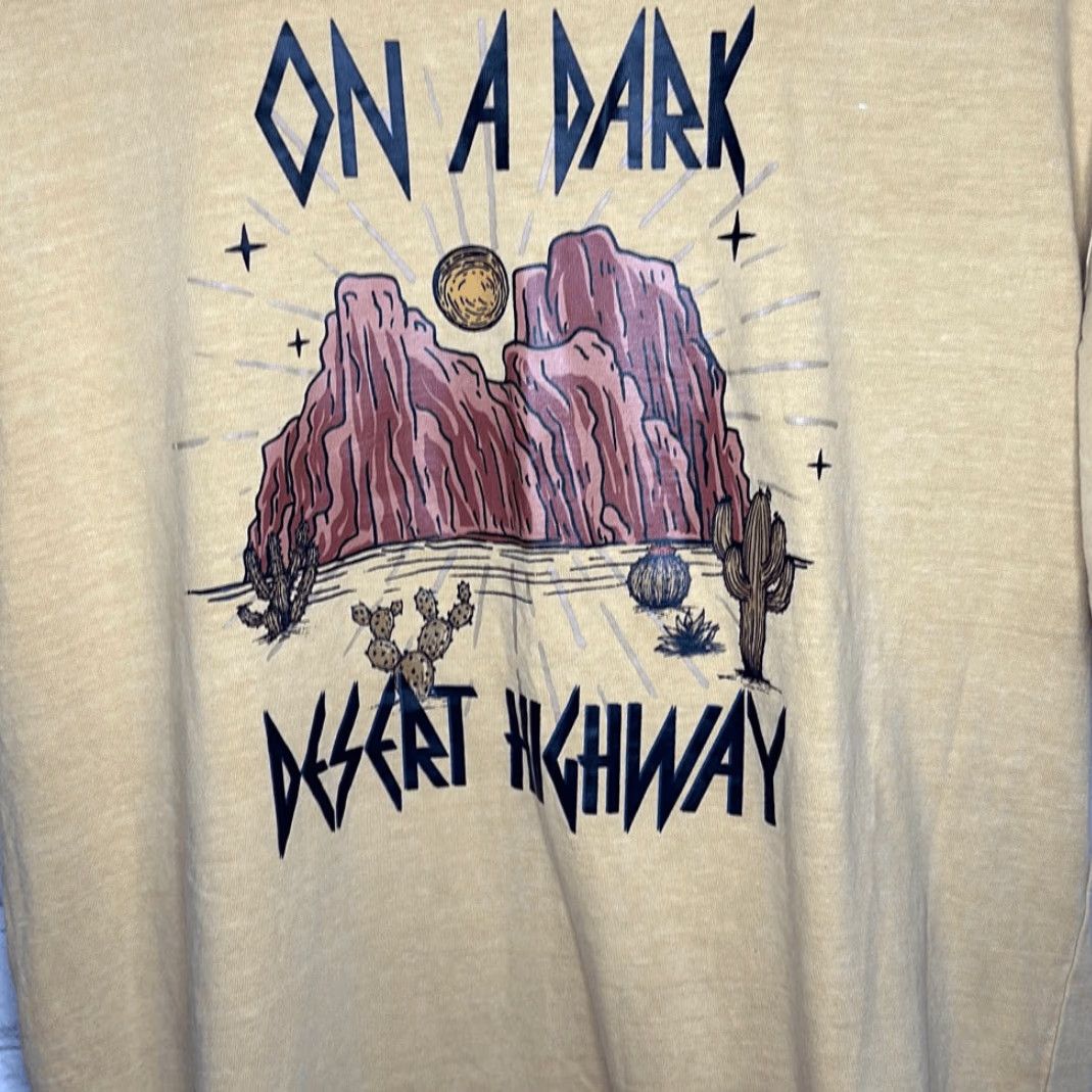 VINTAGE No Boundaries T-Shirt Shirt Mens Small Yellow Desert Highway Eagles Single Stitch Graphic Tee