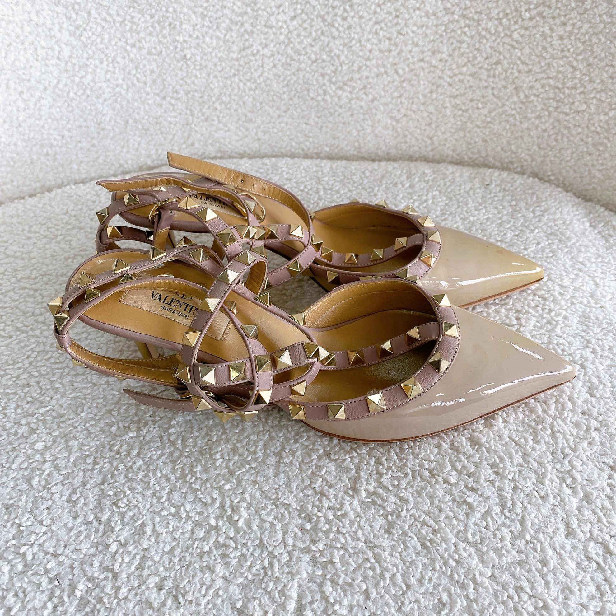 Valentino Valentino Patent Leather Studded Heels 37 (3743) Size US 6.5 / IT 36.5 - 3 Thumbnail