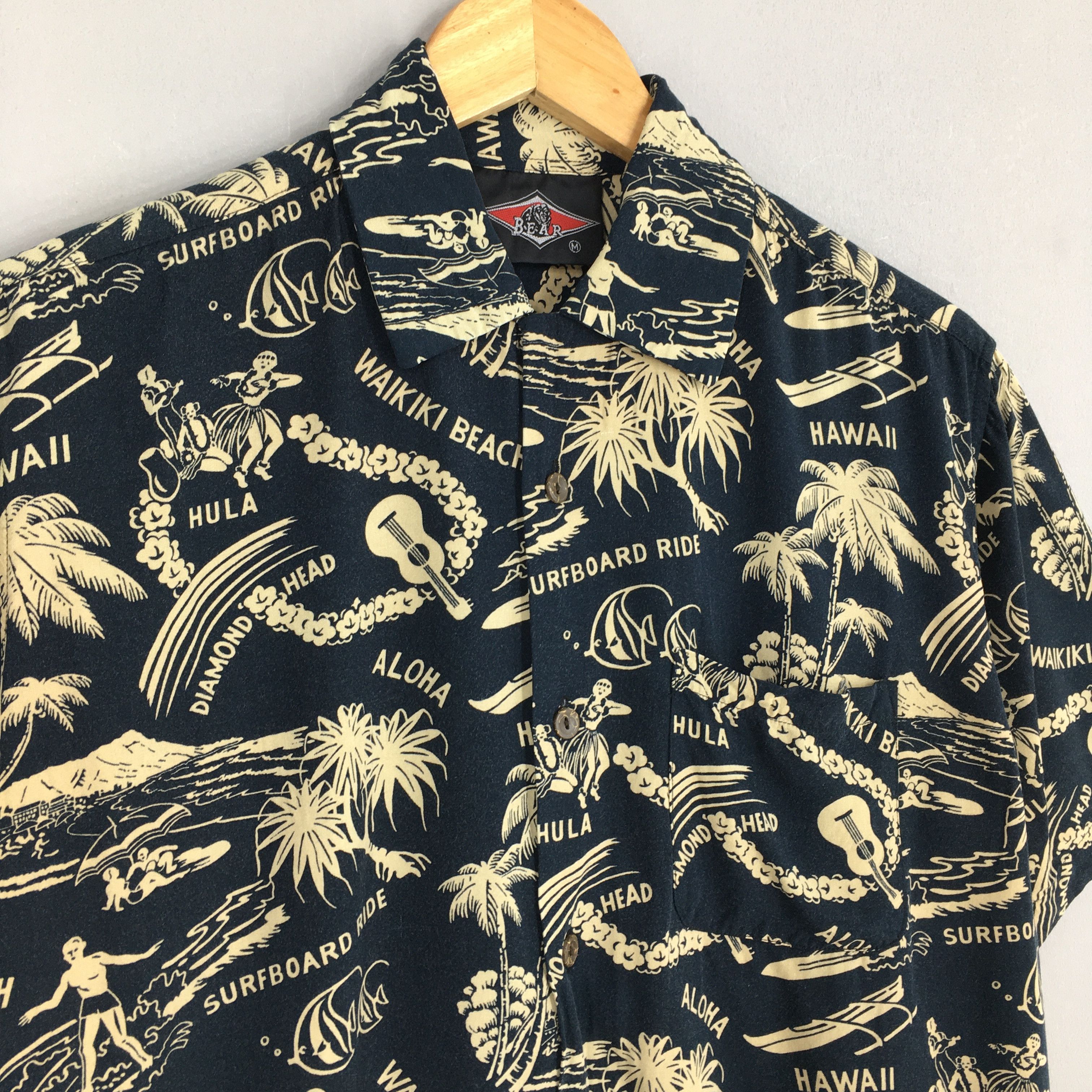 Life's a Beach Vintage Bear Waikiki Beach Surfing Ukulele Beach Shirt M Size US M / EU 48-50 / 2 - 3 Thumbnail