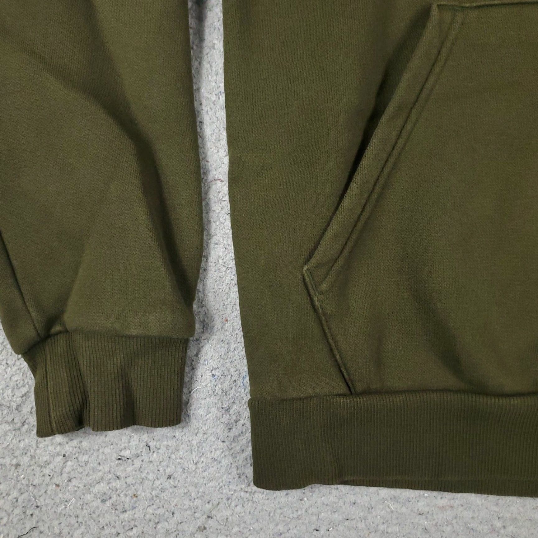 Puma PUMA Hoodie Mens Small Green Casual Pullover Sweatshirt Size US S / EU 44-46 / 1 - 3 Thumbnail