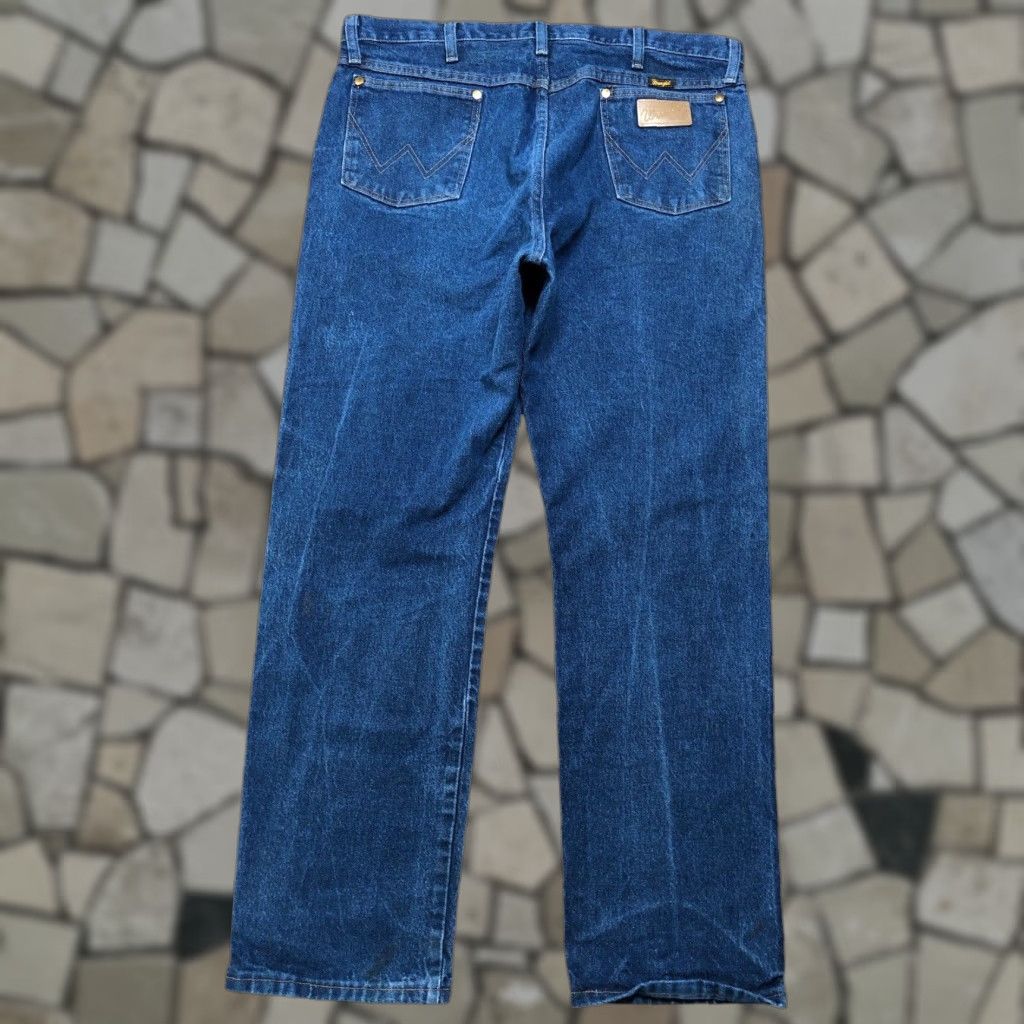 Wrangler VINTAGE Wrangler 13MWZ Jeans Mens Tag 36x32 Cowboy Cut Western Distressed Chore Blue Size US 36 / EU 52 - 1 Thumbnail