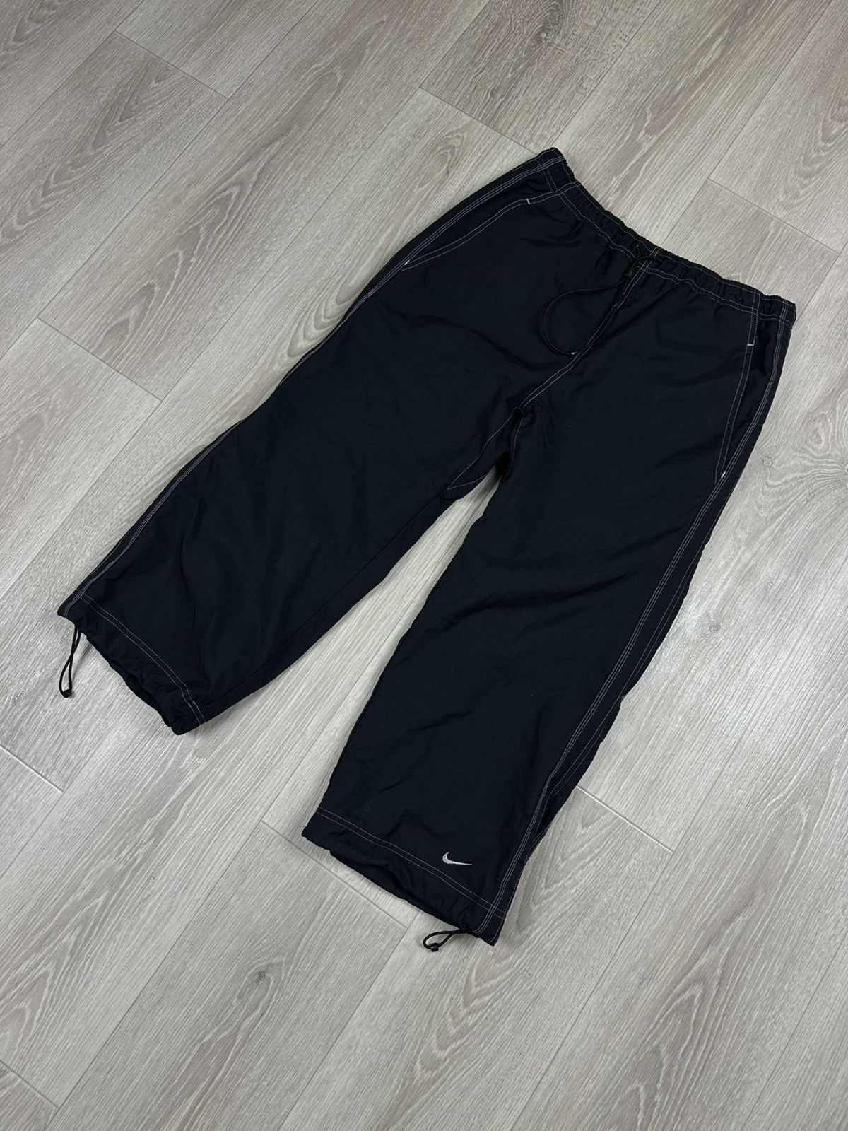 Nike × Vintage Y2K Nike Vintage Nylon Shorts Swoosh Size L Size US 33 - 3 Thumbnail