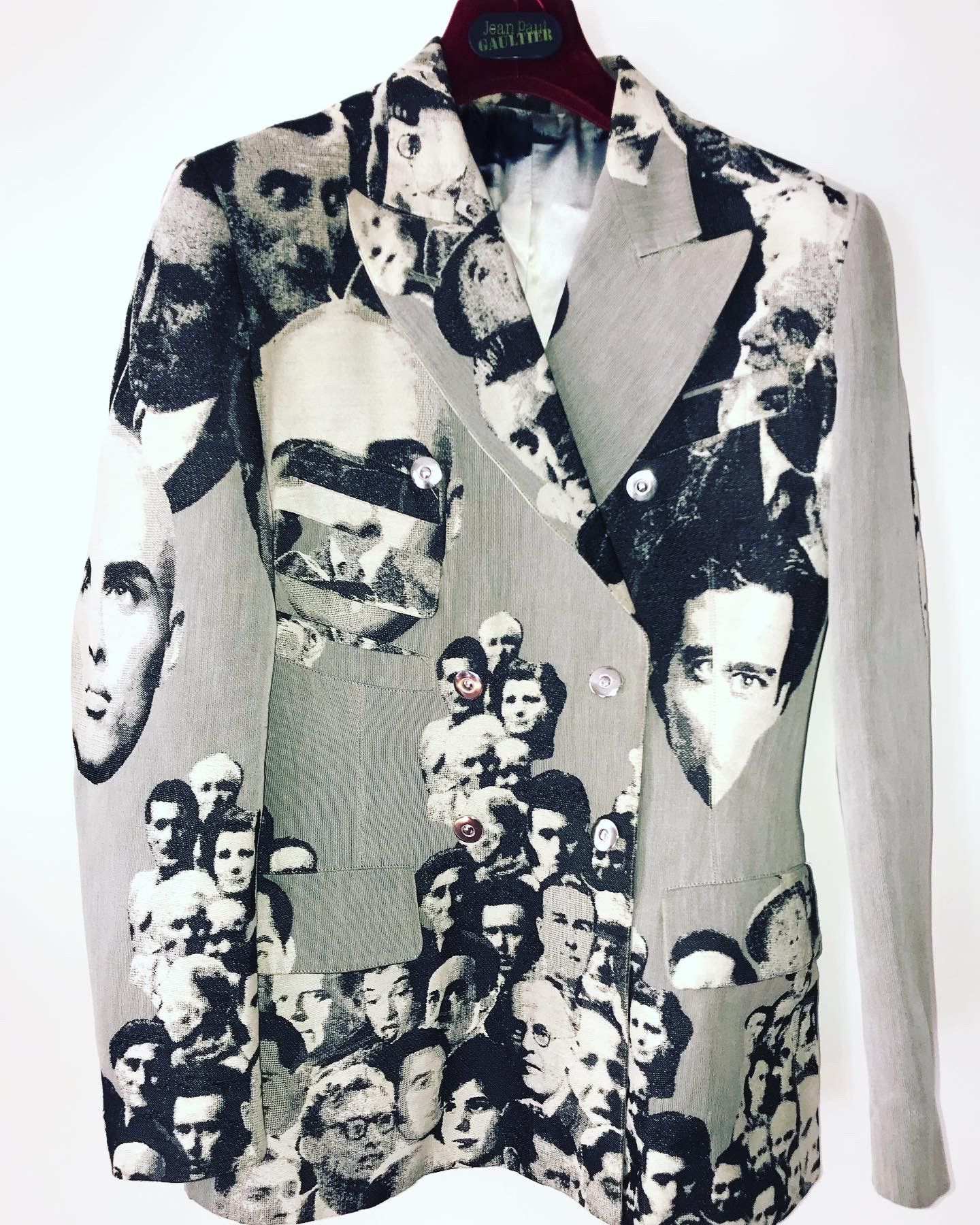 Jean Paul Gaultier Iconic "Faces" 1992 Jacket Size L / US 10 / IT 46 - 8 Thumbnail