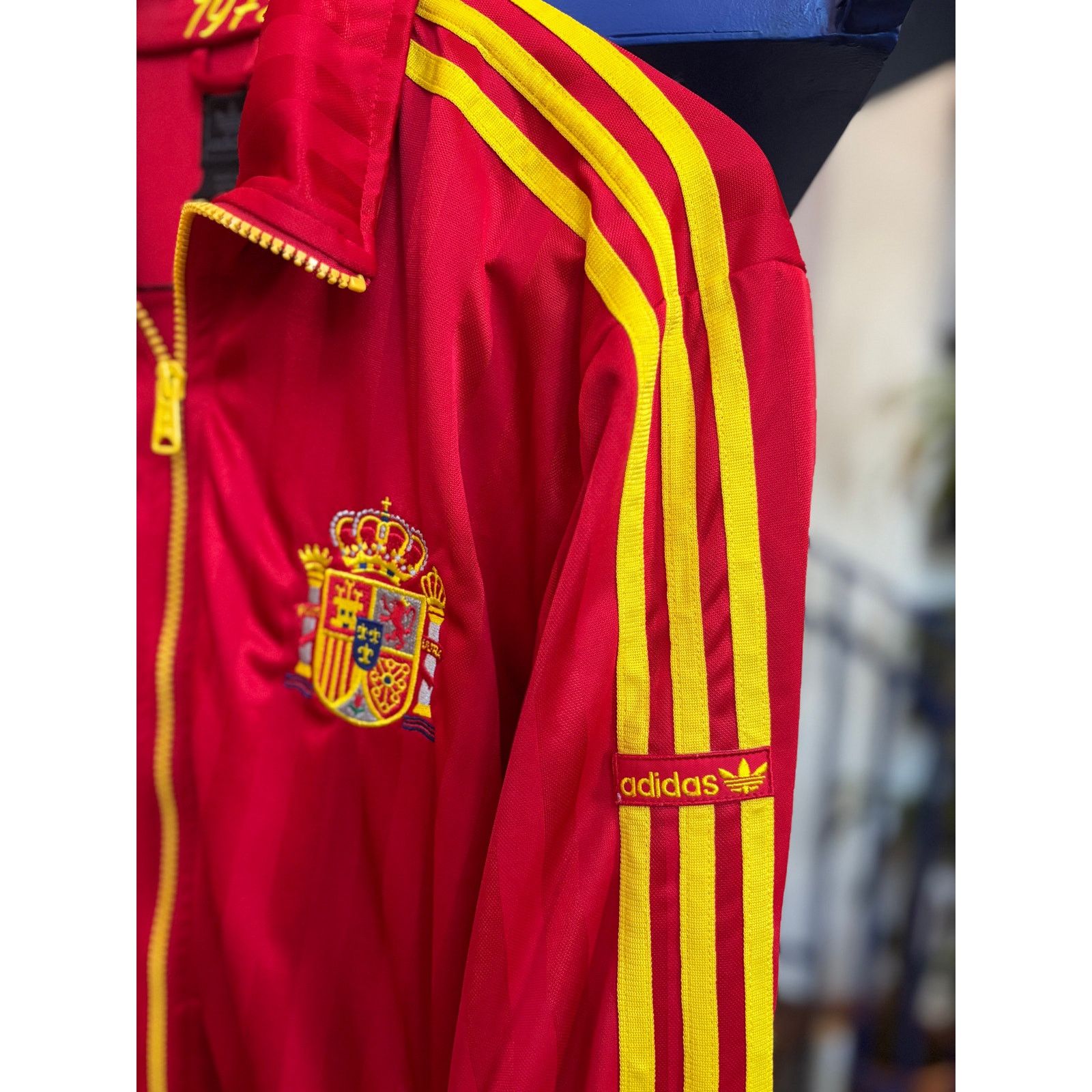 Adidas Adidas España Red Track Jacket Size L (1978 Collection) Size US L / EU 52-54 / 3 - 4 Thumbnail