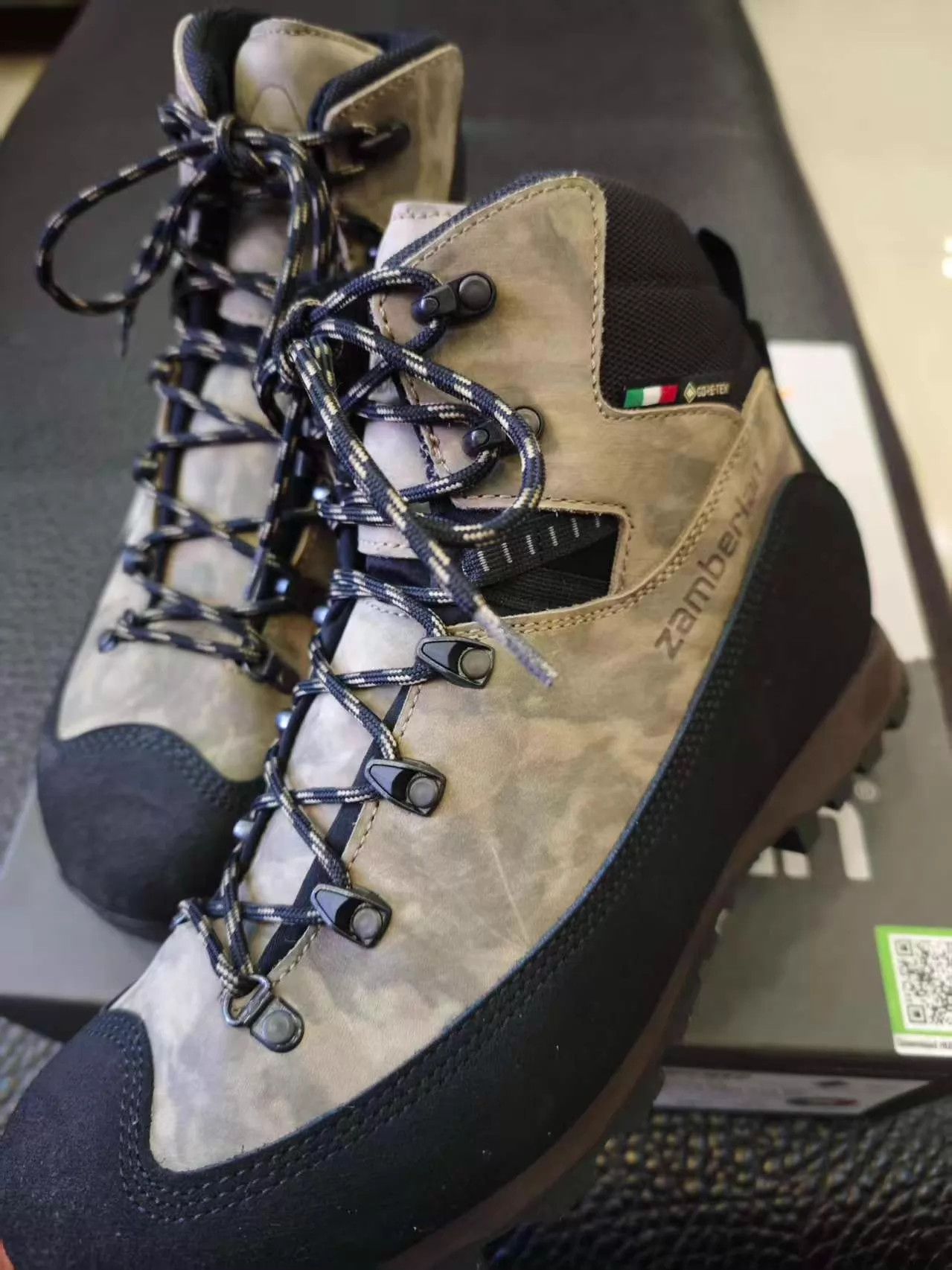 Other Zamberlan Men's Camo GTX Mid-Cut Hiking Boots Size 45 Size US 10.5 / EU 43-44 - 2 Thumbnail