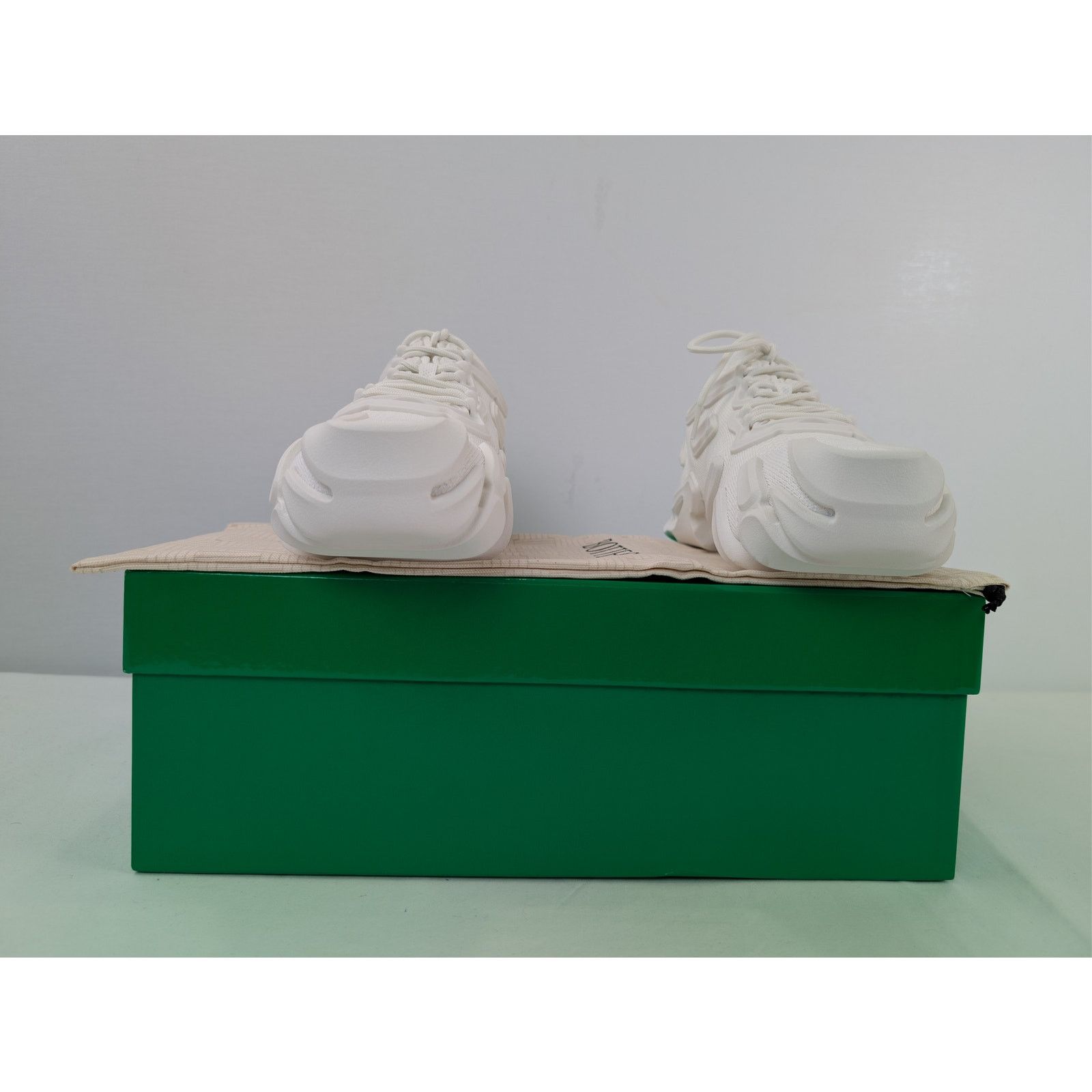 Bottega Veneta o1rshd1 Flex Low Top Sneakers in Optic White Size US 9 / EU 42 - 19 Thumbnail