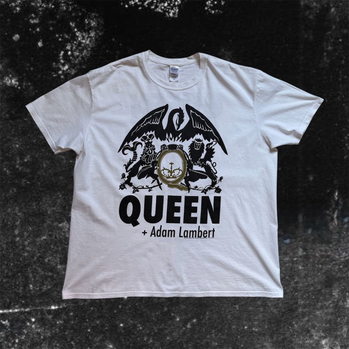 Gildan Queen + Adam Lambert In Concert 2014 Tee Size US XXL / EU 58 / 5 - 1 Thumbnail